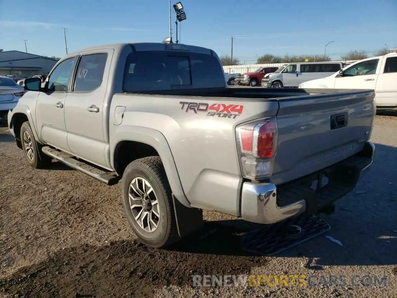 3 Photograph of a damaged car 5TFCZ5AN6LX213881 TOYOTA TACOMA 2020