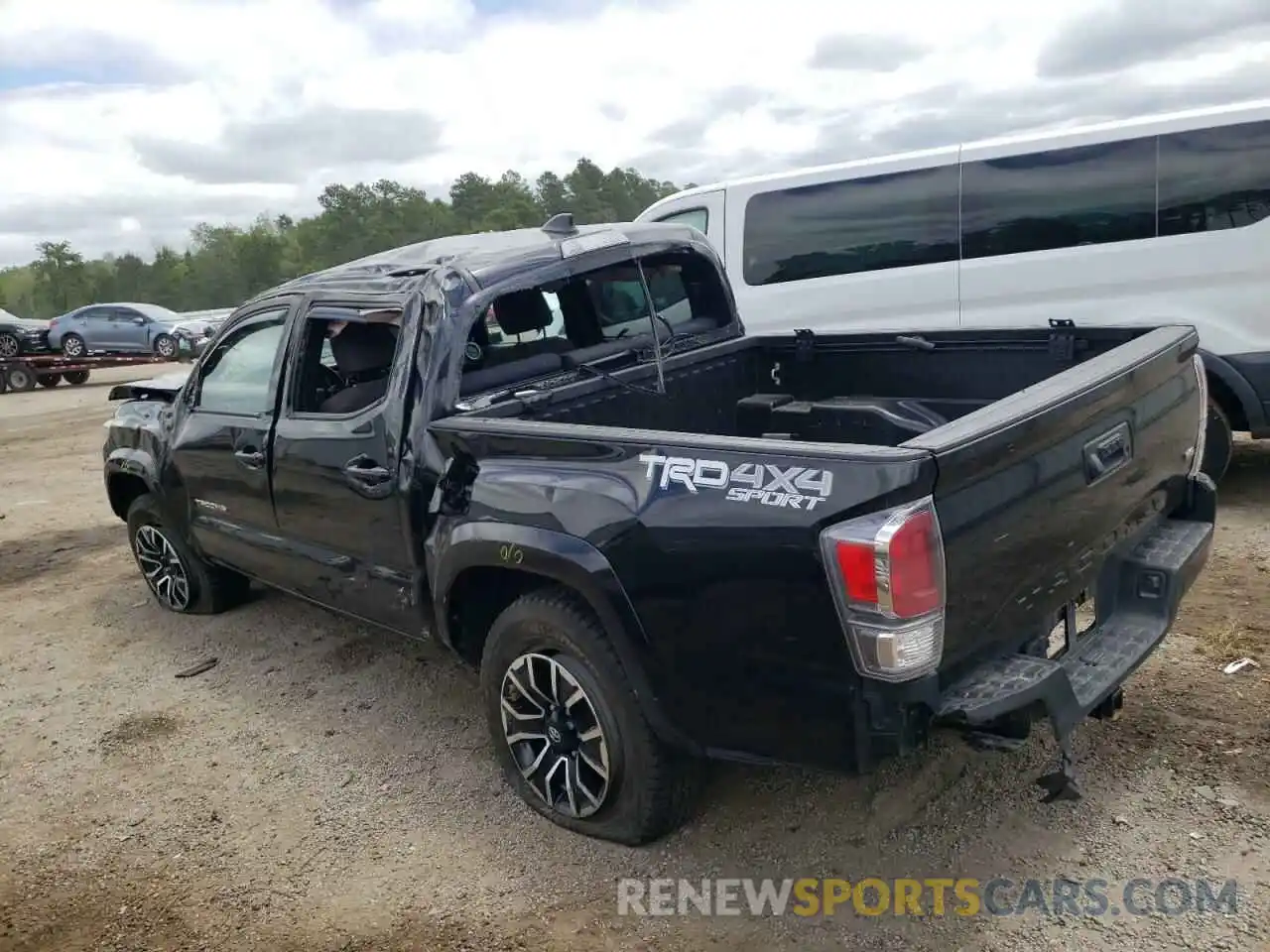 3 Photograph of a damaged car 5TFCZ5AN6LX221950 TOYOTA TACOMA 2020