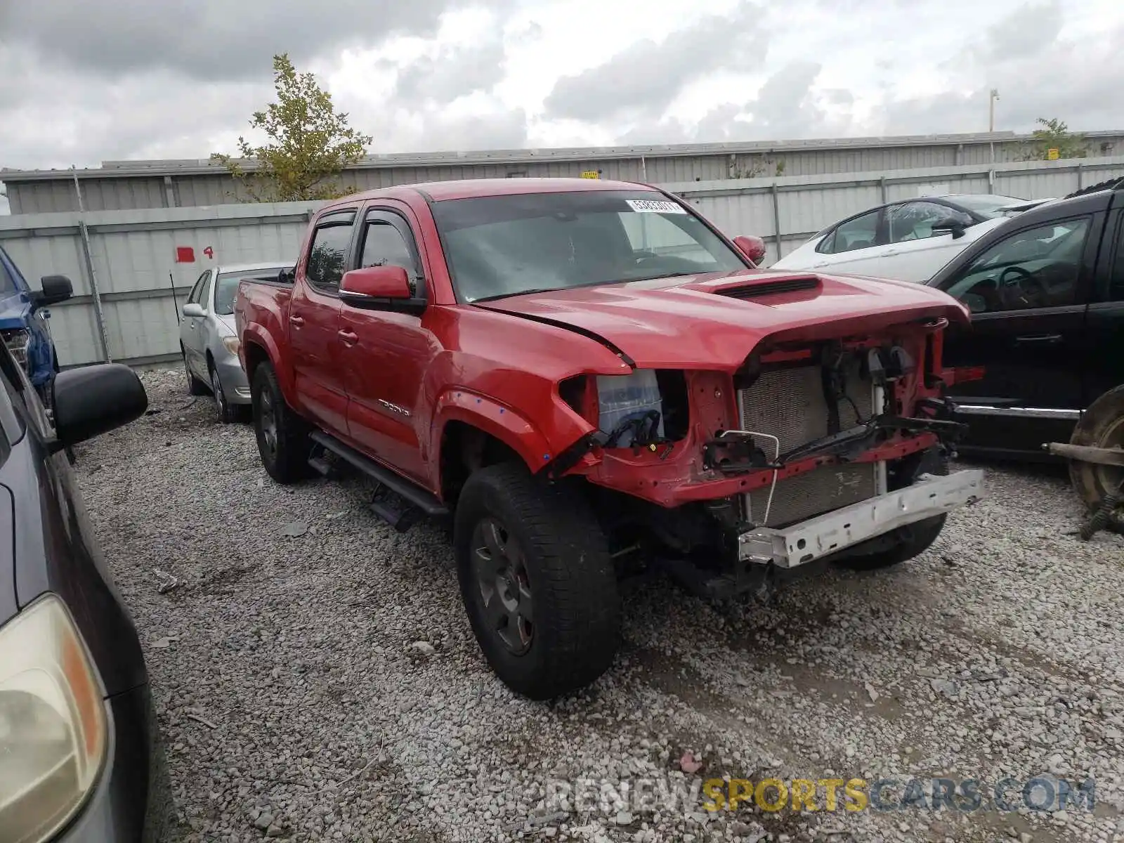 1 Photograph of a damaged car 5TFCZ5AN6LX227165 TOYOTA TACOMA 2020