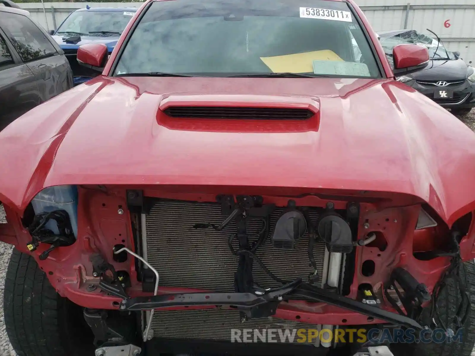 7 Photograph of a damaged car 5TFCZ5AN6LX227165 TOYOTA TACOMA 2020