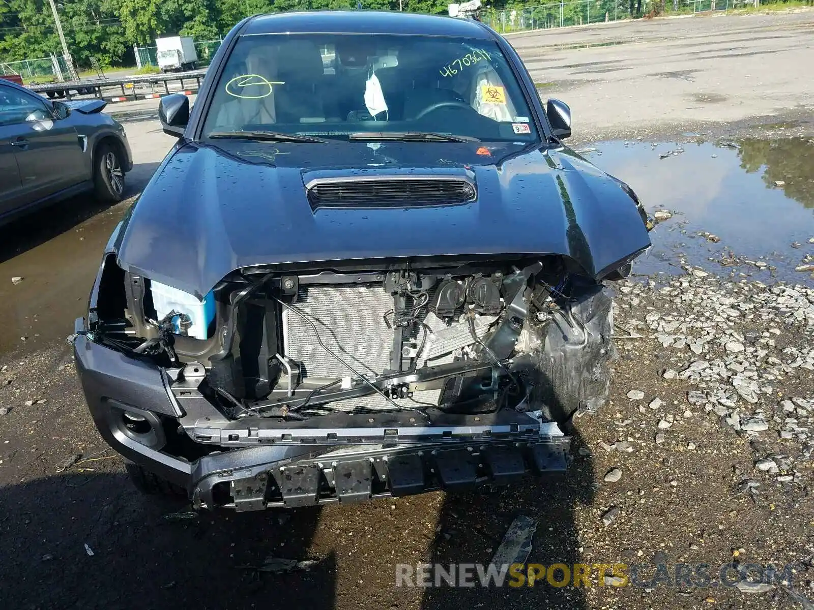 7 Photograph of a damaged car 5TFCZ5AN6LX230938 TOYOTA TACOMA 2020