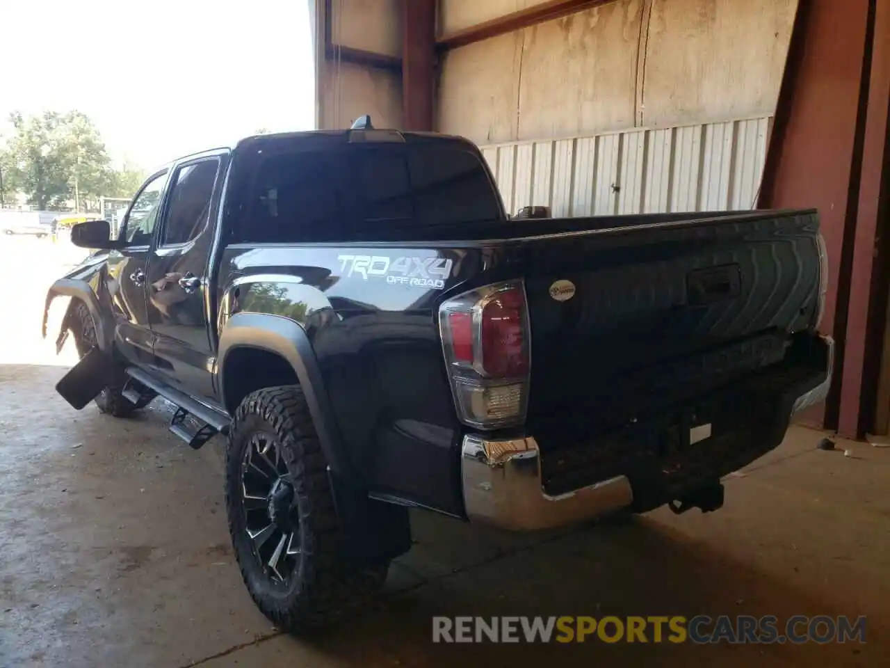 3 Photograph of a damaged car 5TFCZ5AN6LX235217 TOYOTA TACOMA 2020