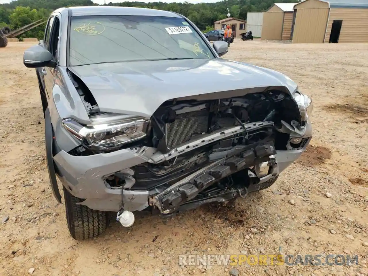 9 Photograph of a damaged car 5TFCZ5AN6LX236366 TOYOTA TACOMA 2020