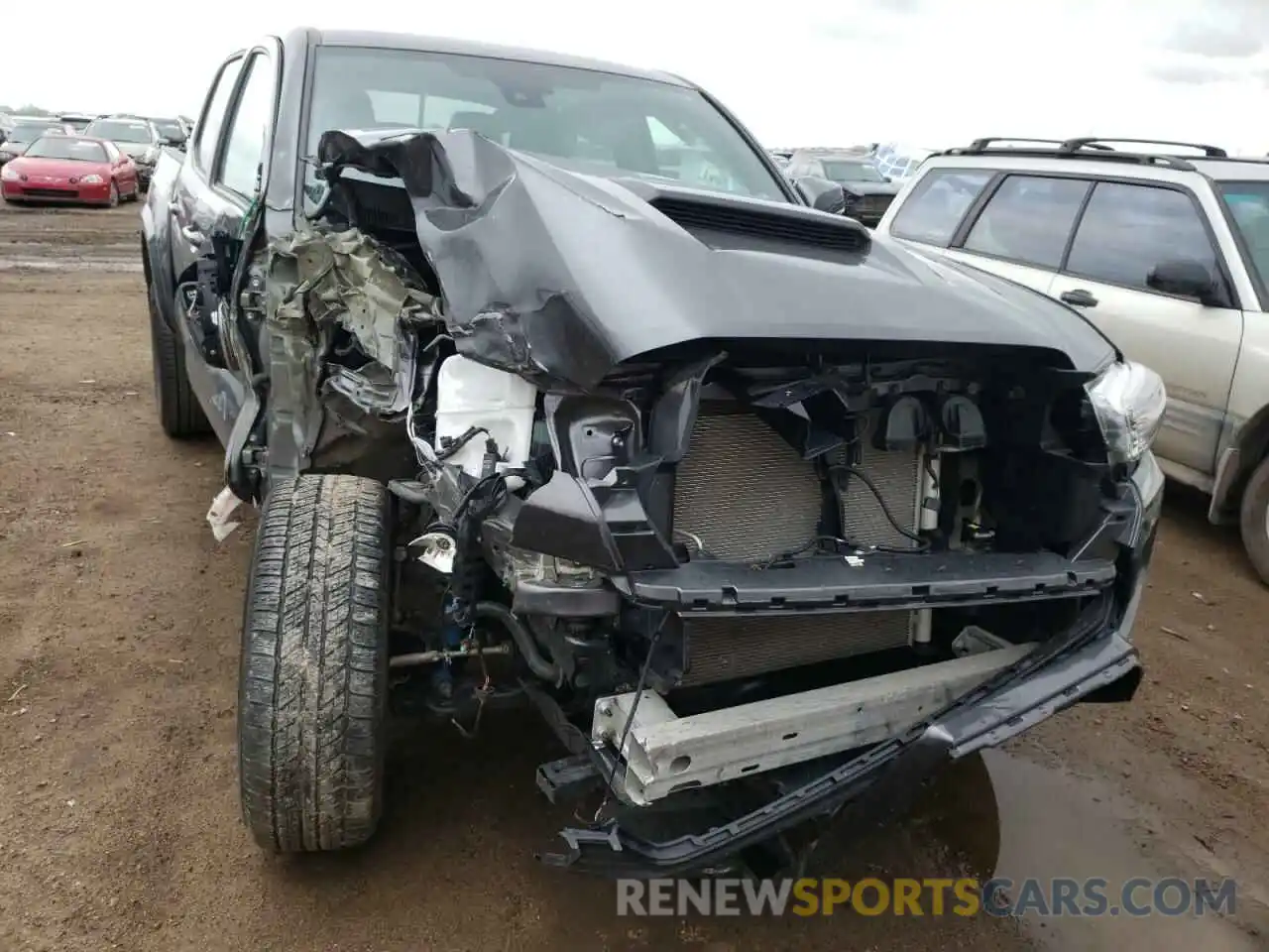 9 Photograph of a damaged car 5TFCZ5AN6LX241051 TOYOTA TACOMA 2020