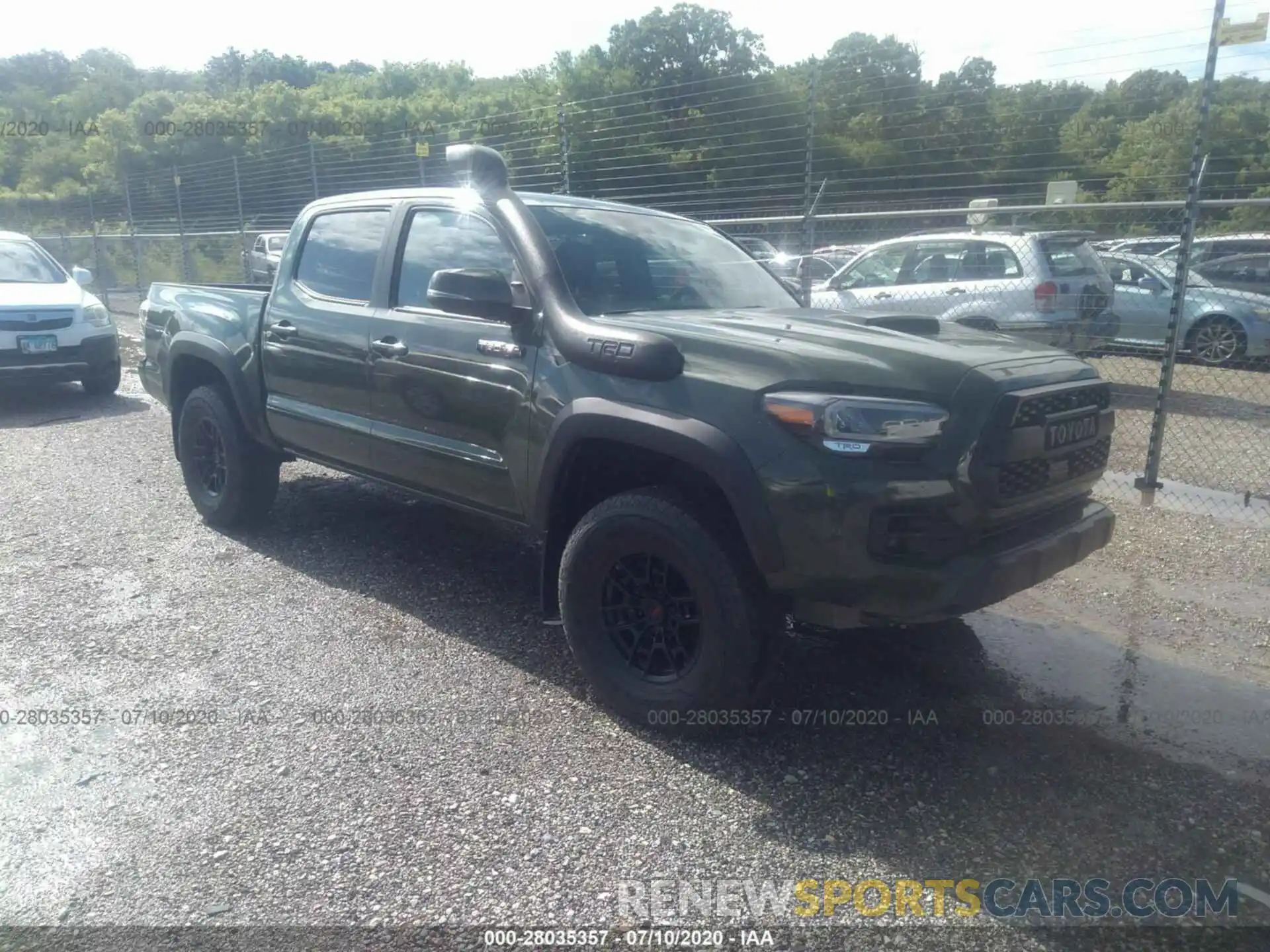 1 Photograph of a damaged car 5TFCZ5AN7LX212870 TOYOTA TACOMA 2020