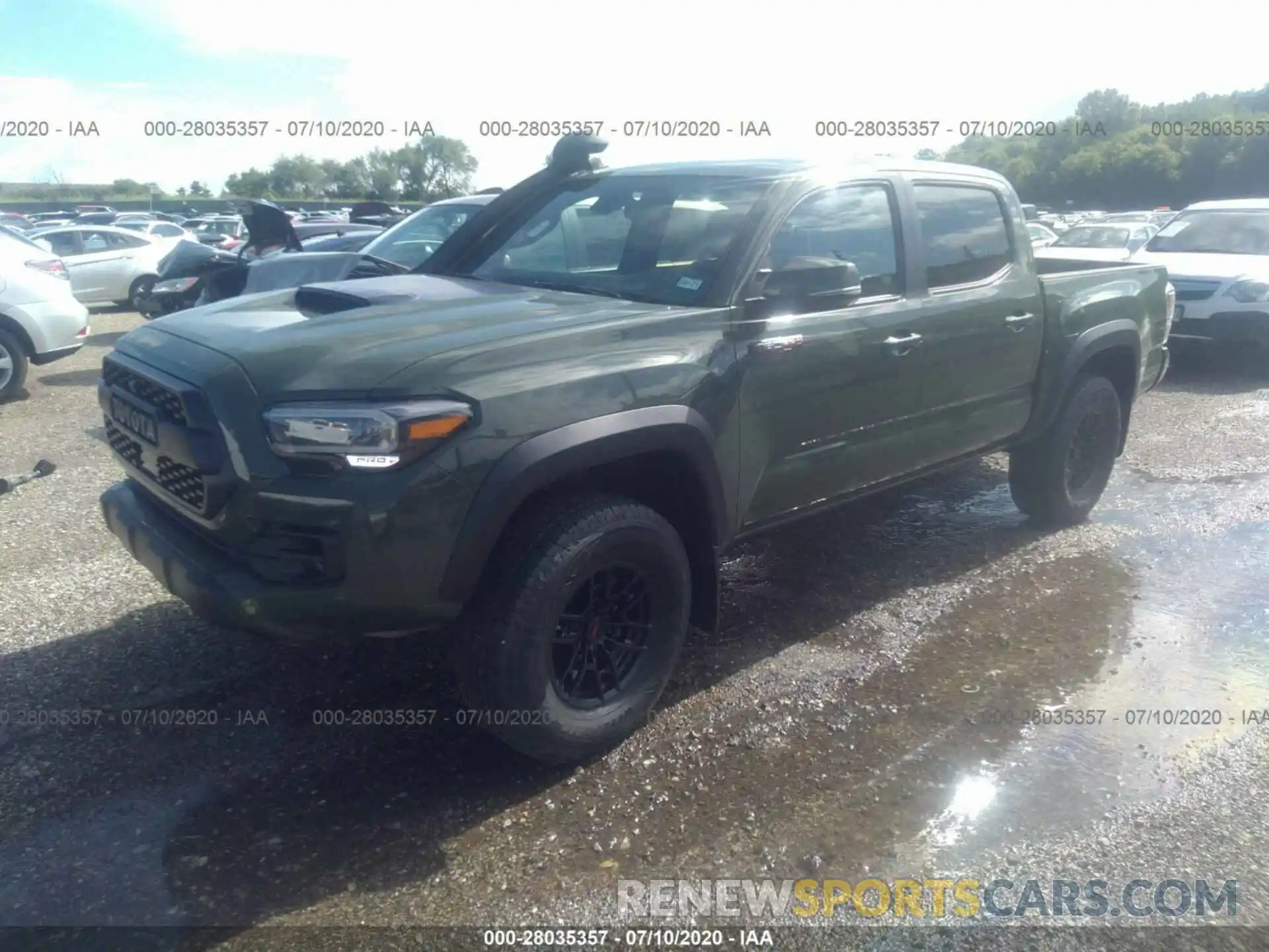 2 Photograph of a damaged car 5TFCZ5AN7LX212870 TOYOTA TACOMA 2020