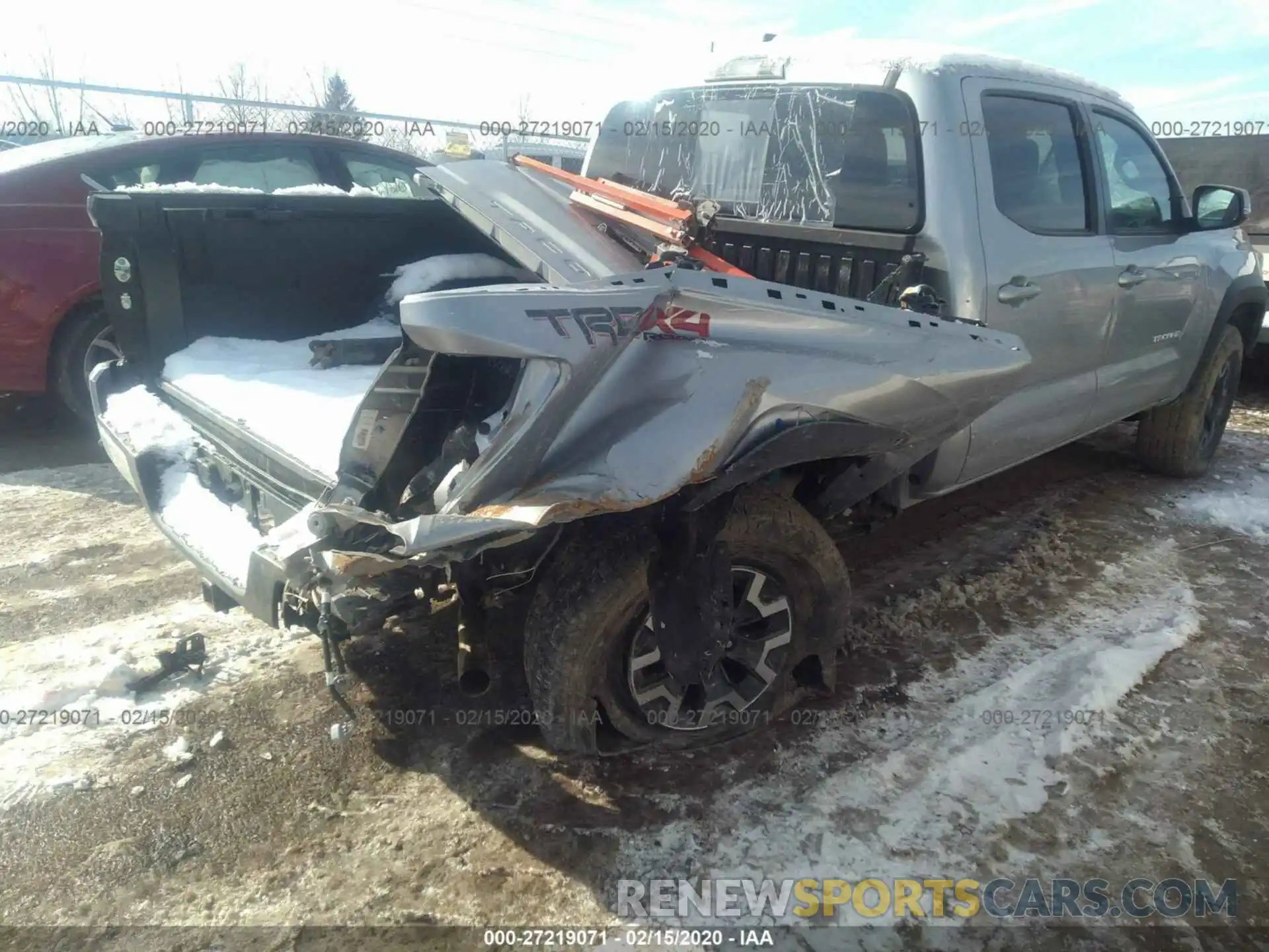 6 Фотография поврежденного автомобиля 5TFCZ5AN7LX214246 TOYOTA TACOMA 2020