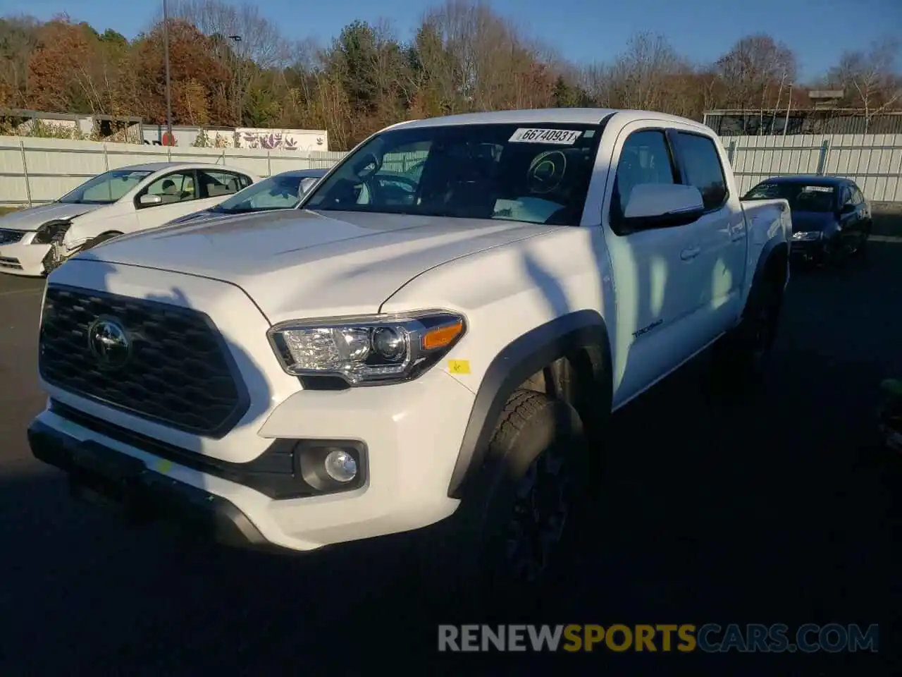 2 Фотография поврежденного автомобиля 5TFCZ5AN7LX218457 TOYOTA TACOMA 2020