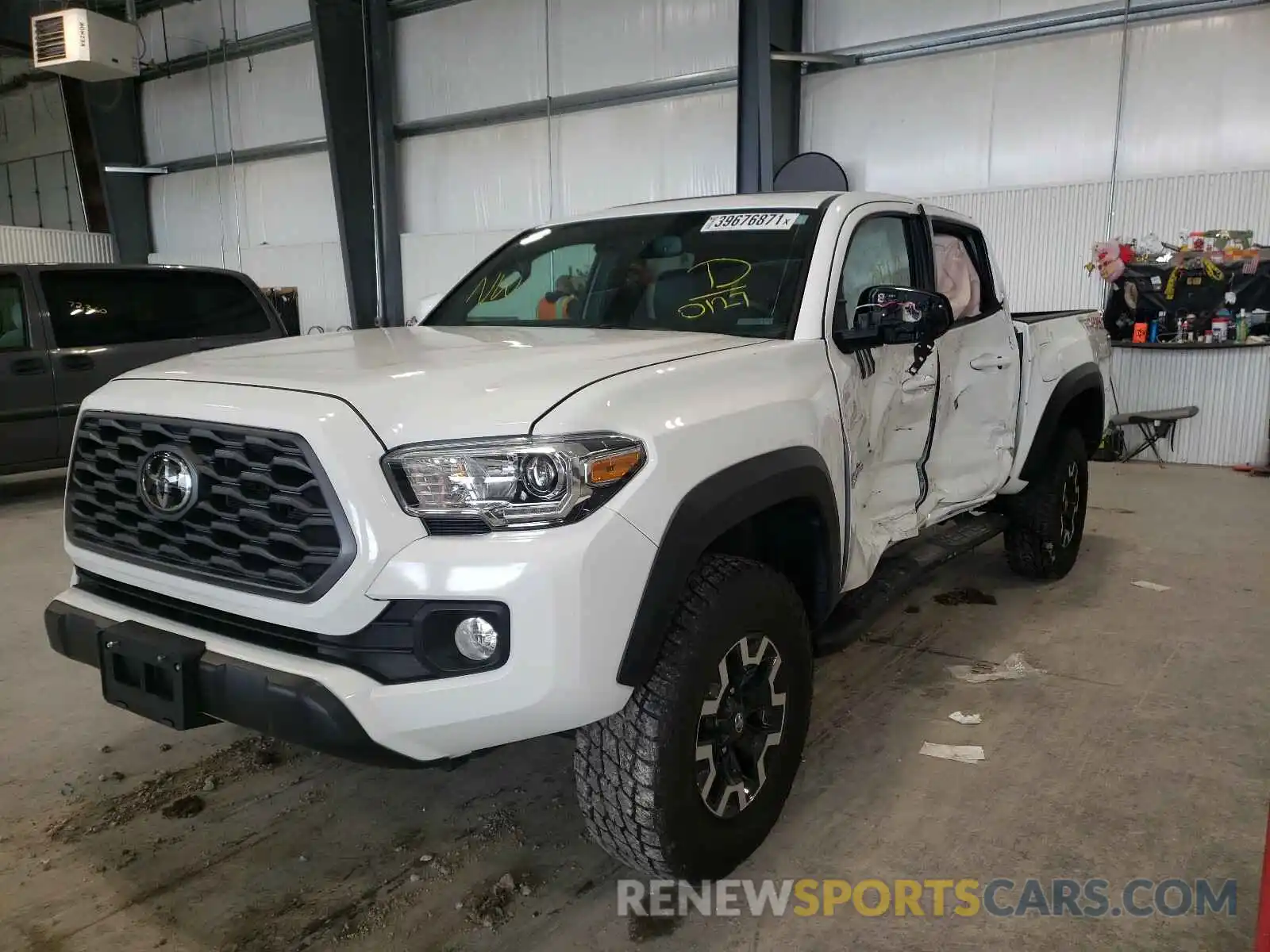 2 Photograph of a damaged car 5TFCZ5AN7LX220127 TOYOTA TACOMA 2020