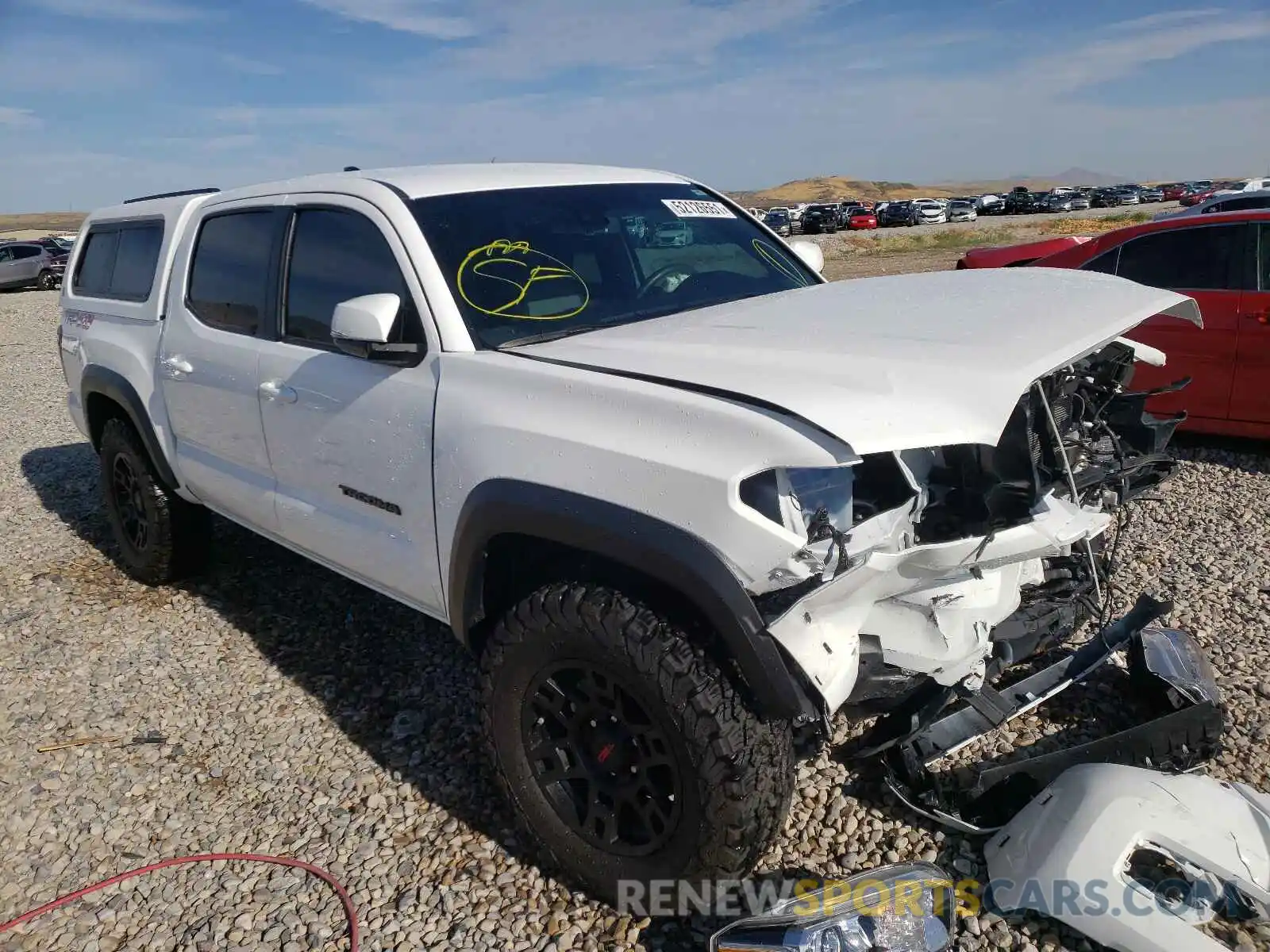 1 Photograph of a damaged car 5TFCZ5AN7LX220192 TOYOTA TACOMA 2020