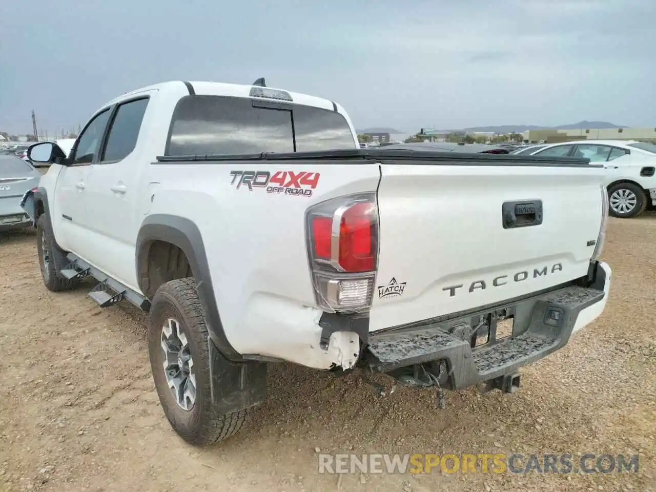 3 Photograph of a damaged car 5TFCZ5AN7LX222606 TOYOTA TACOMA 2020