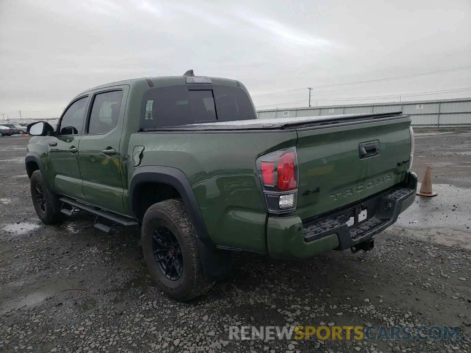 3 Photograph of a damaged car 5TFCZ5AN7LX225280 TOYOTA TACOMA 2020