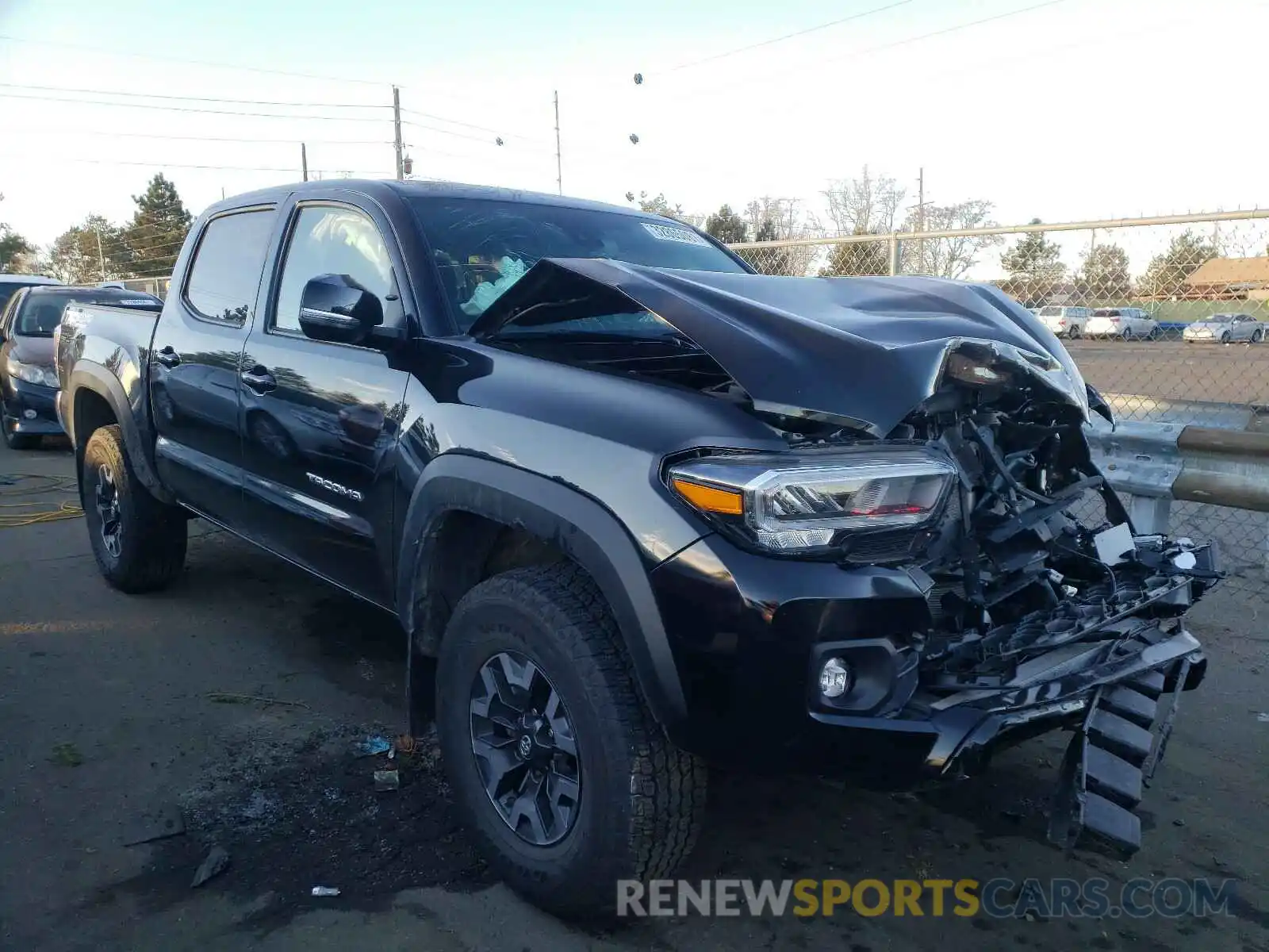 1 Photograph of a damaged car 5TFCZ5AN7LX225313 TOYOTA TACOMA 2020