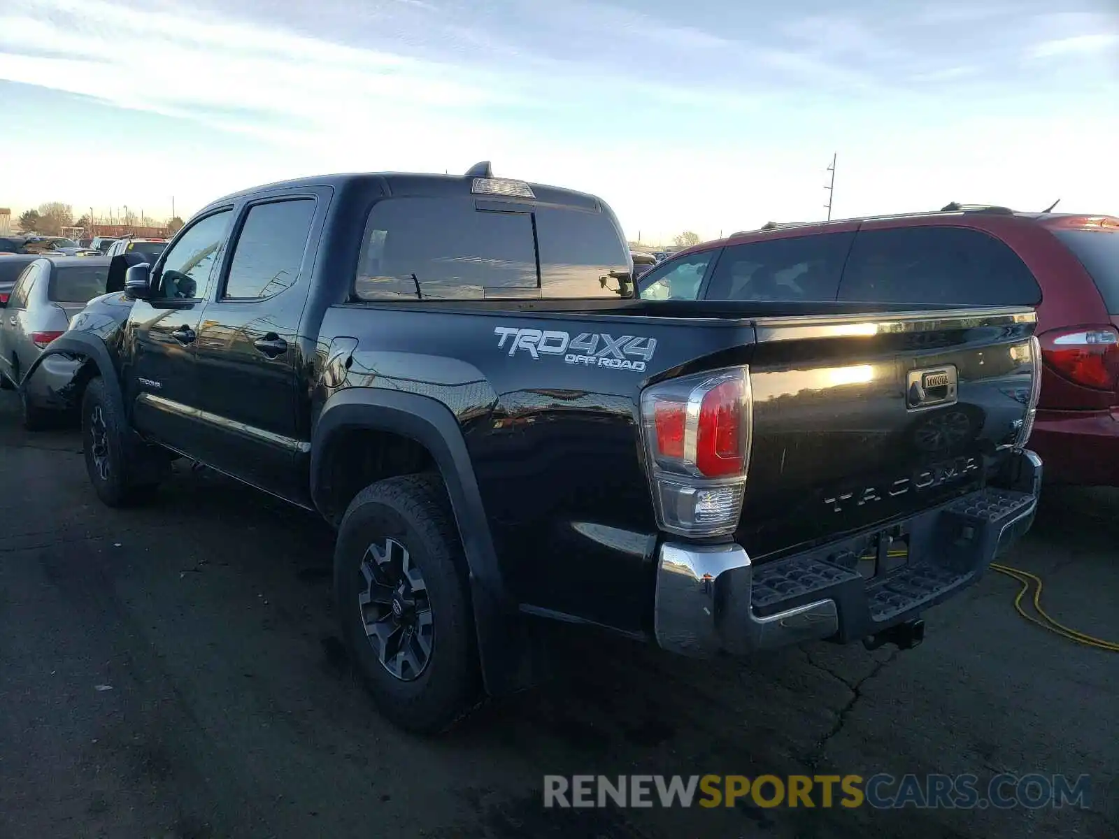 3 Photograph of a damaged car 5TFCZ5AN7LX225313 TOYOTA TACOMA 2020