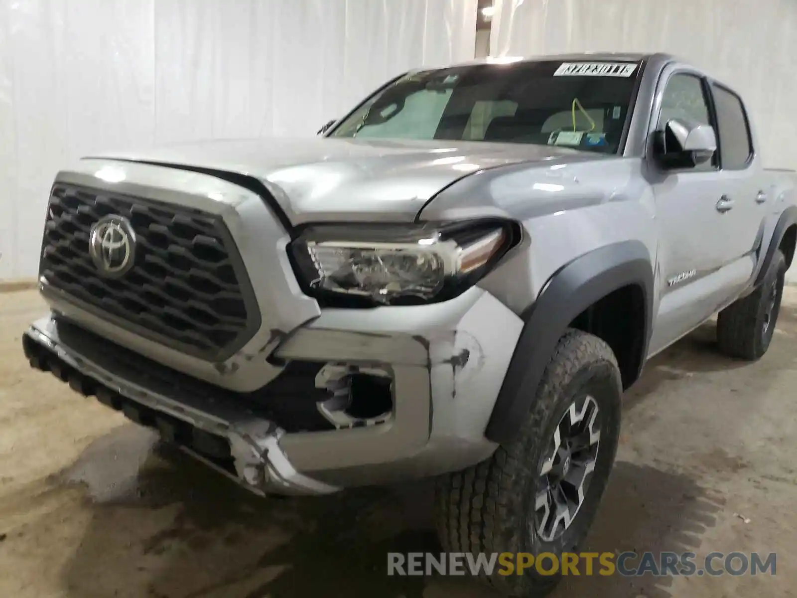 9 Photograph of a damaged car 5TFCZ5AN7LX226283 TOYOTA TACOMA 2020