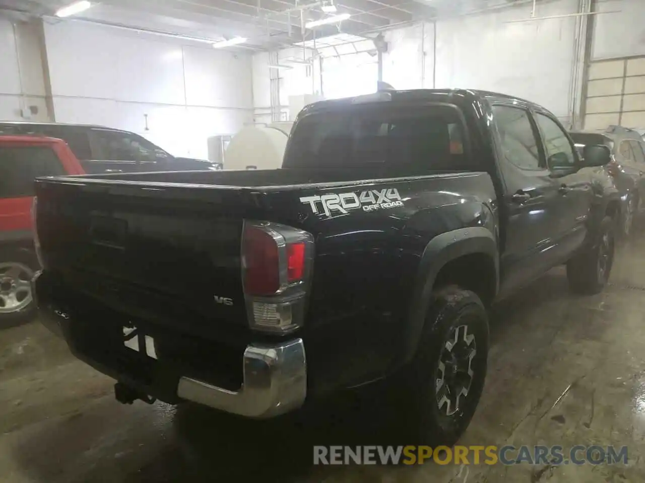 4 Фотография поврежденного автомобиля 5TFCZ5AN7LX227188 TOYOTA TACOMA 2020