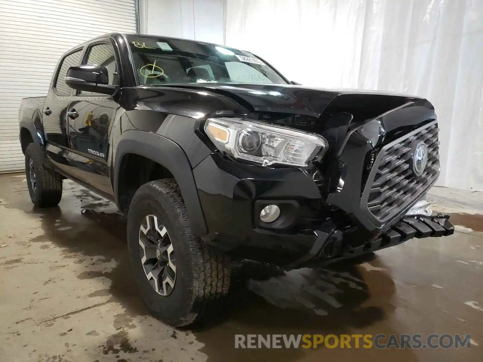 1 Photograph of a damaged car 5TFCZ5AN7LX230706 TOYOTA TACOMA 2020