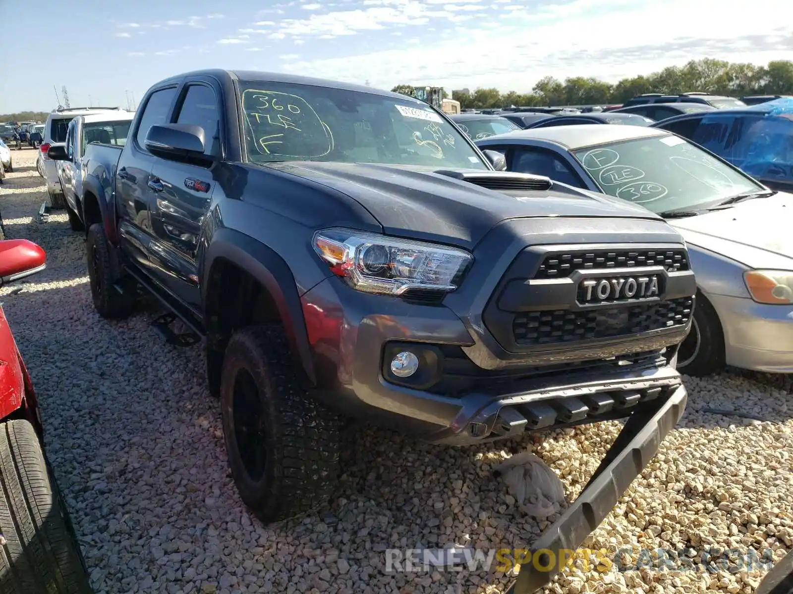 1 Photograph of a damaged car 5TFCZ5AN7LX233766 TOYOTA TACOMA 2020