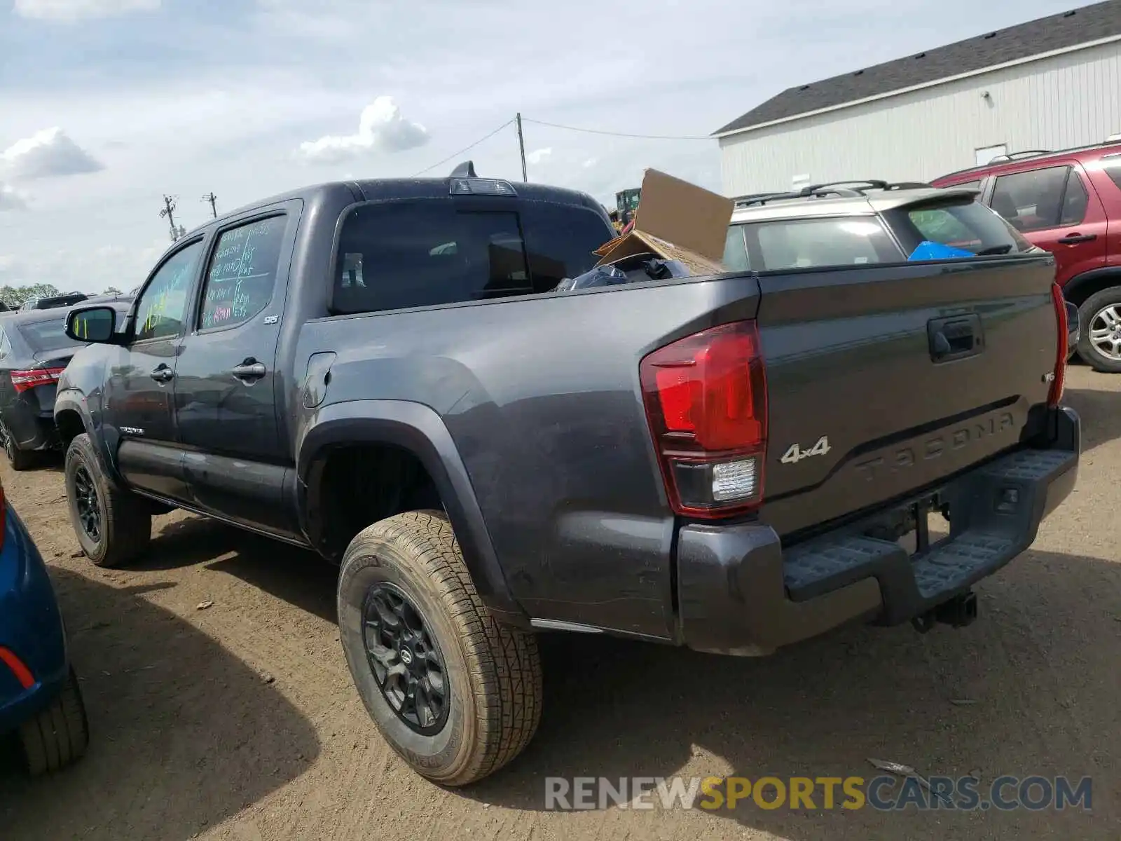 3 Photograph of a damaged car 5TFCZ5AN7LX234447 TOYOTA TACOMA 2020