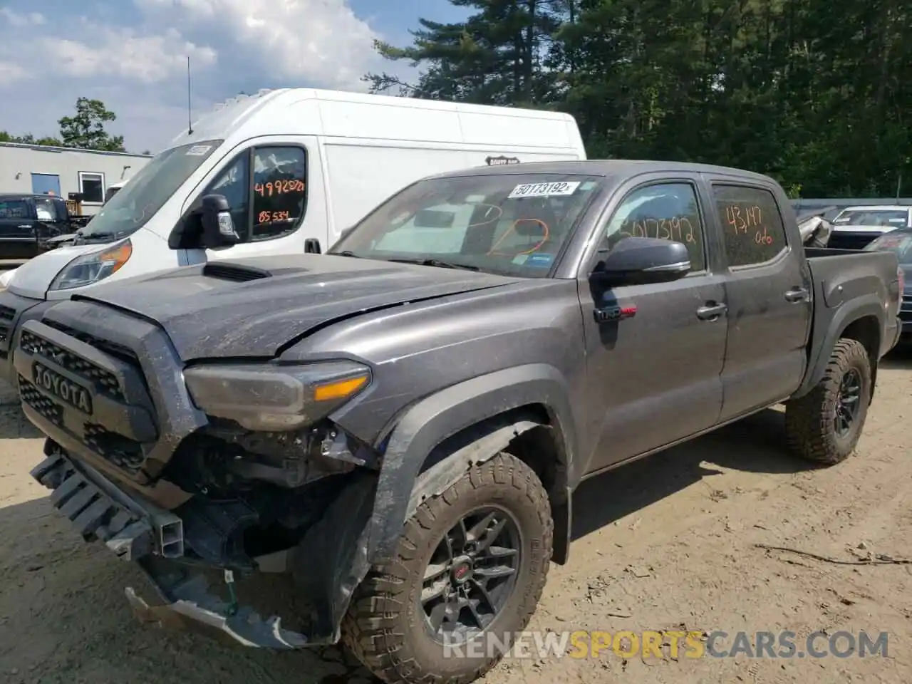 2 Photograph of a damaged car 5TFCZ5AN7LX236716 TOYOTA TACOMA 2020