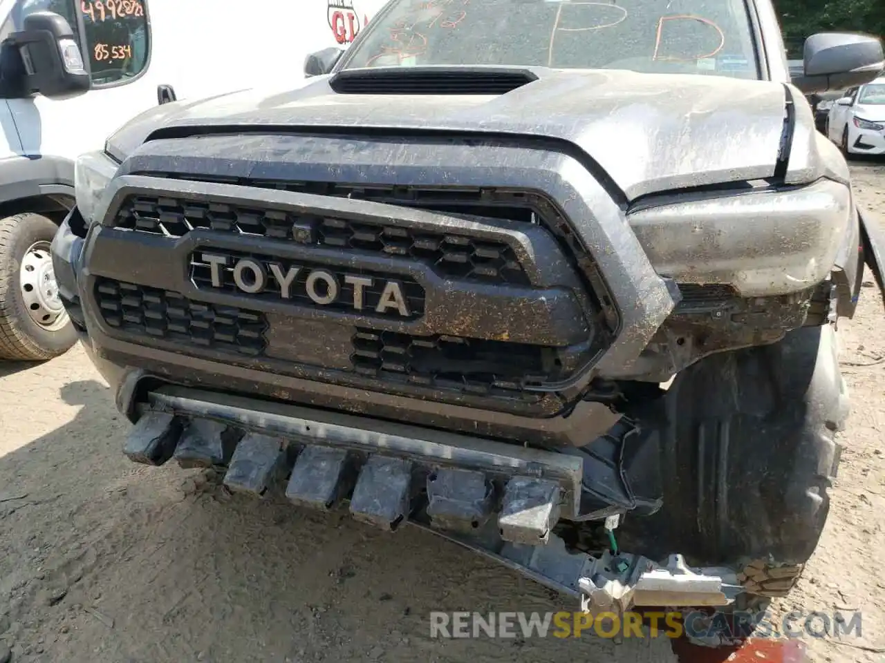 9 Photograph of a damaged car 5TFCZ5AN7LX236716 TOYOTA TACOMA 2020