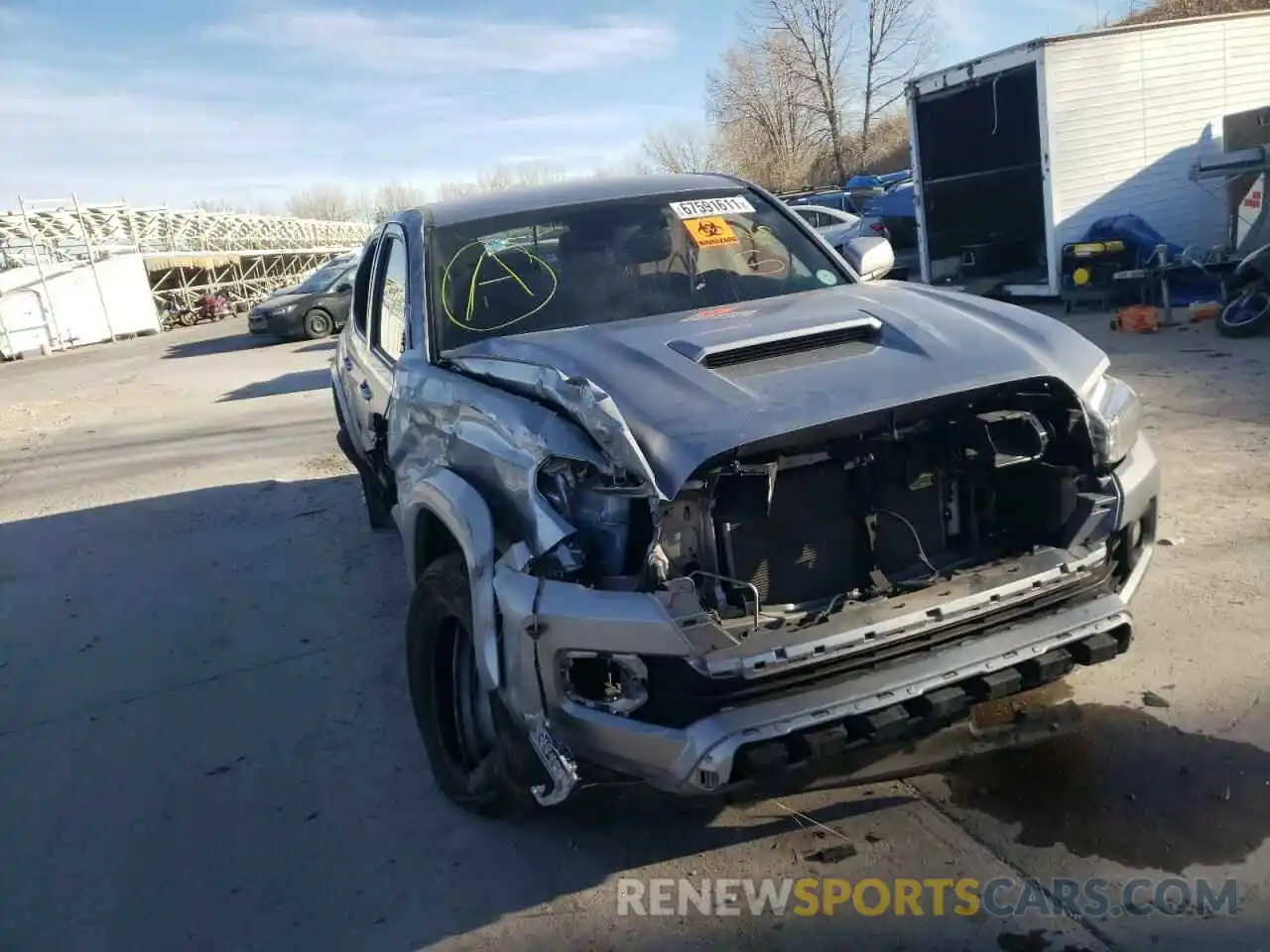 9 Photograph of a damaged car 5TFCZ5AN7LX239986 TOYOTA TACOMA 2020