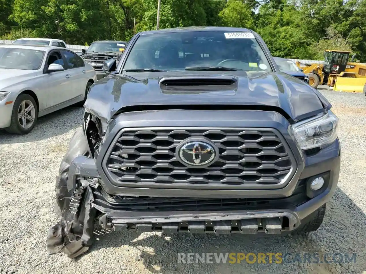 5 Photograph of a damaged car 5TFCZ5AN7LX240314 TOYOTA TACOMA 2020