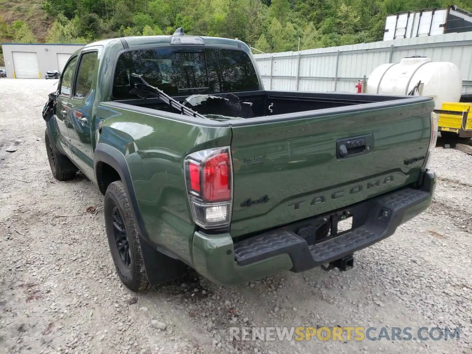 3 Photograph of a damaged car 5TFCZ5AN8LX214918 TOYOTA TACOMA 2020