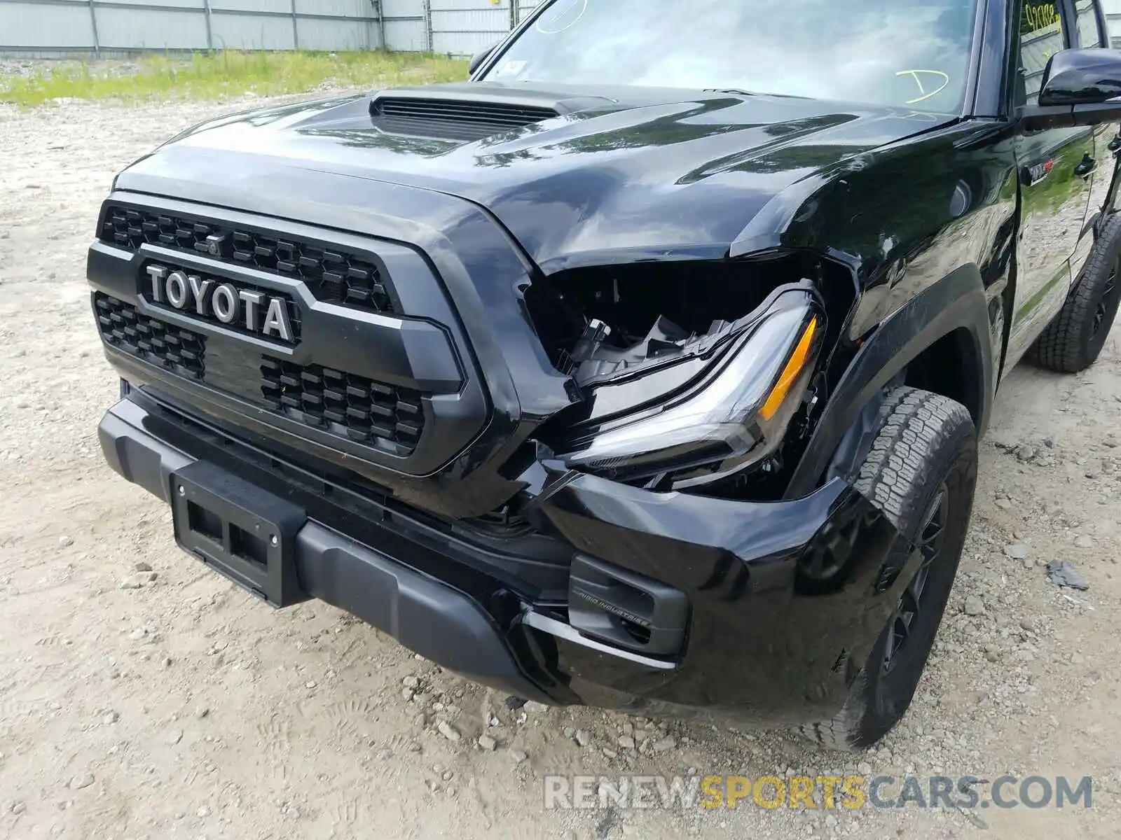 9 Photograph of a damaged car 5TFCZ5AN8LX216734 TOYOTA TACOMA 2020