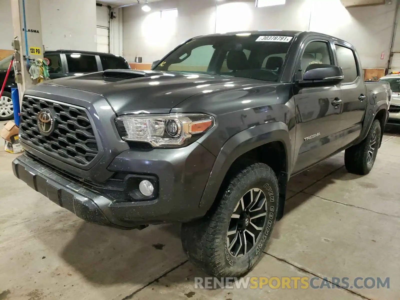 2 Photograph of a damaged car 5TFCZ5AN8LX220007 TOYOTA TACOMA 2020