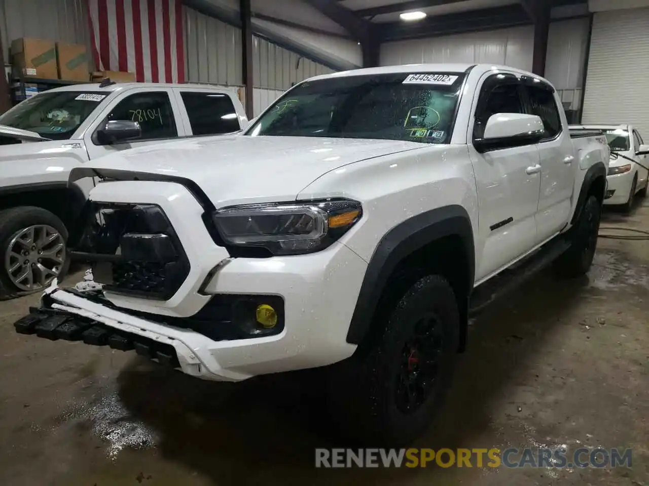 2 Photograph of a damaged car 5TFCZ5AN8LX222128 TOYOTA TACOMA 2020