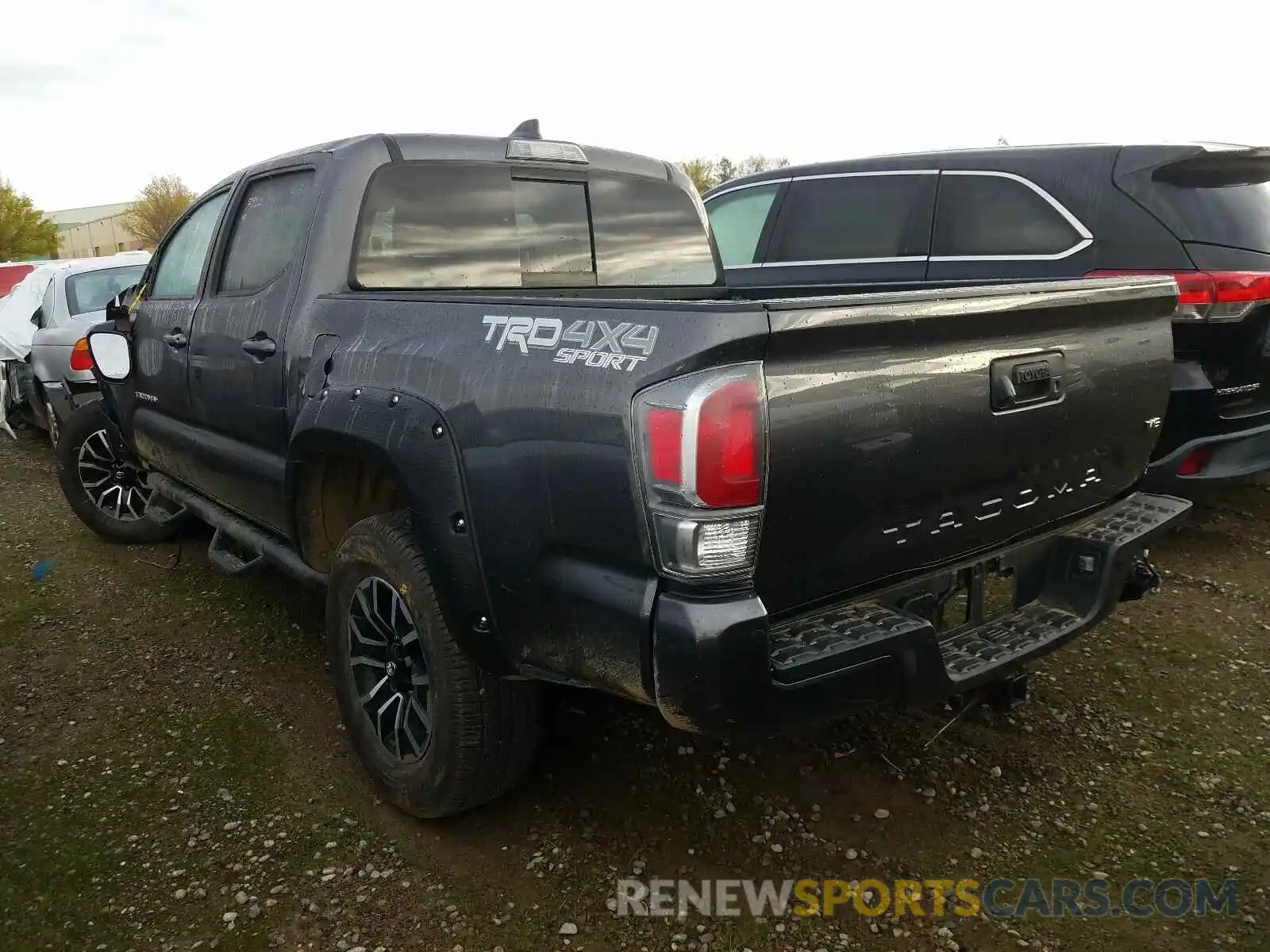 3 Photograph of a damaged car 5TFCZ5AN8LX233873 TOYOTA TACOMA 2020