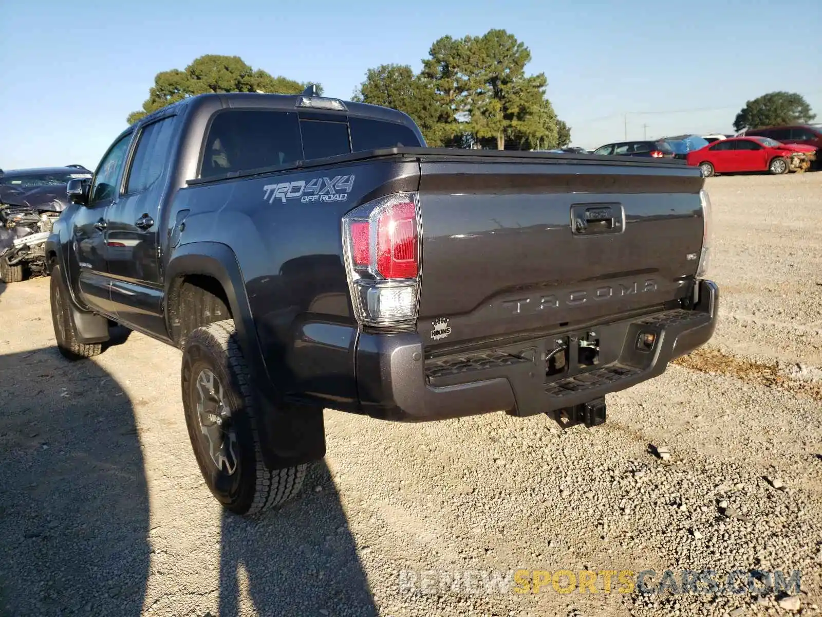 3 Photograph of a damaged car 5TFCZ5AN8LX235039 TOYOTA TACOMA 2020