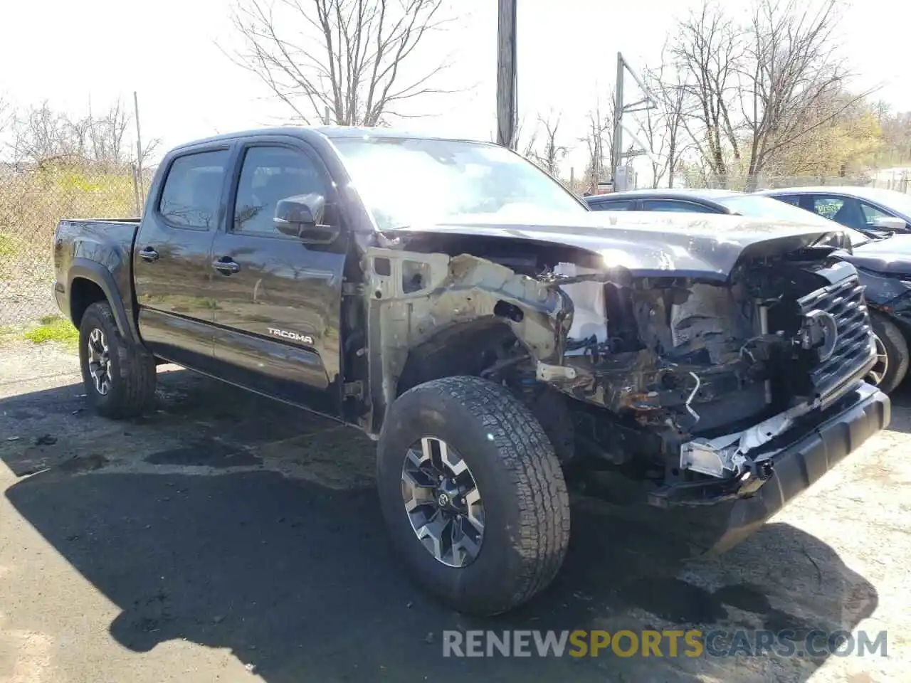 1 Photograph of a damaged car 5TFCZ5AN8LX235638 TOYOTA TACOMA 2020