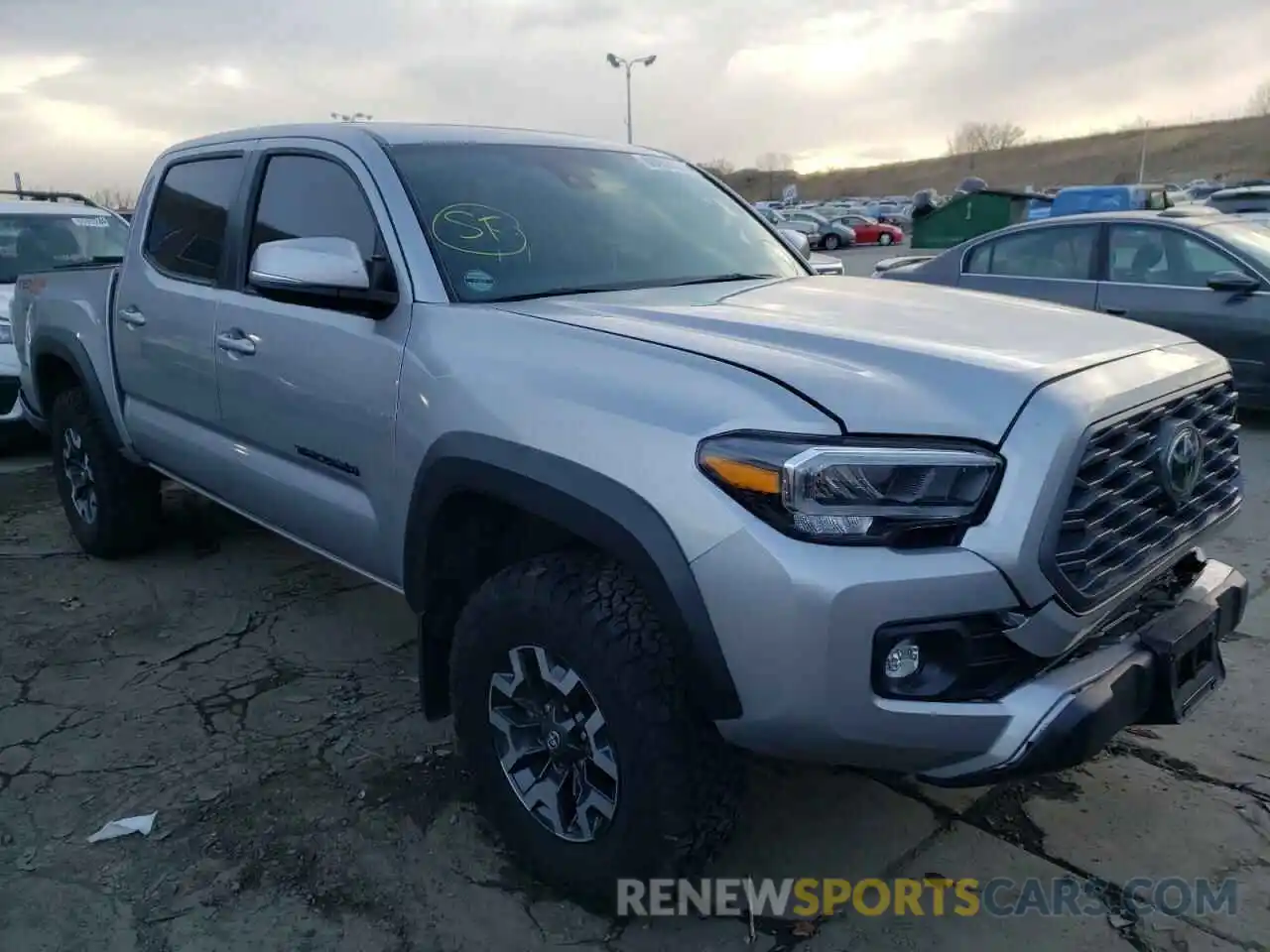 1 Photograph of a damaged car 5TFCZ5AN8LX235820 TOYOTA TACOMA 2020