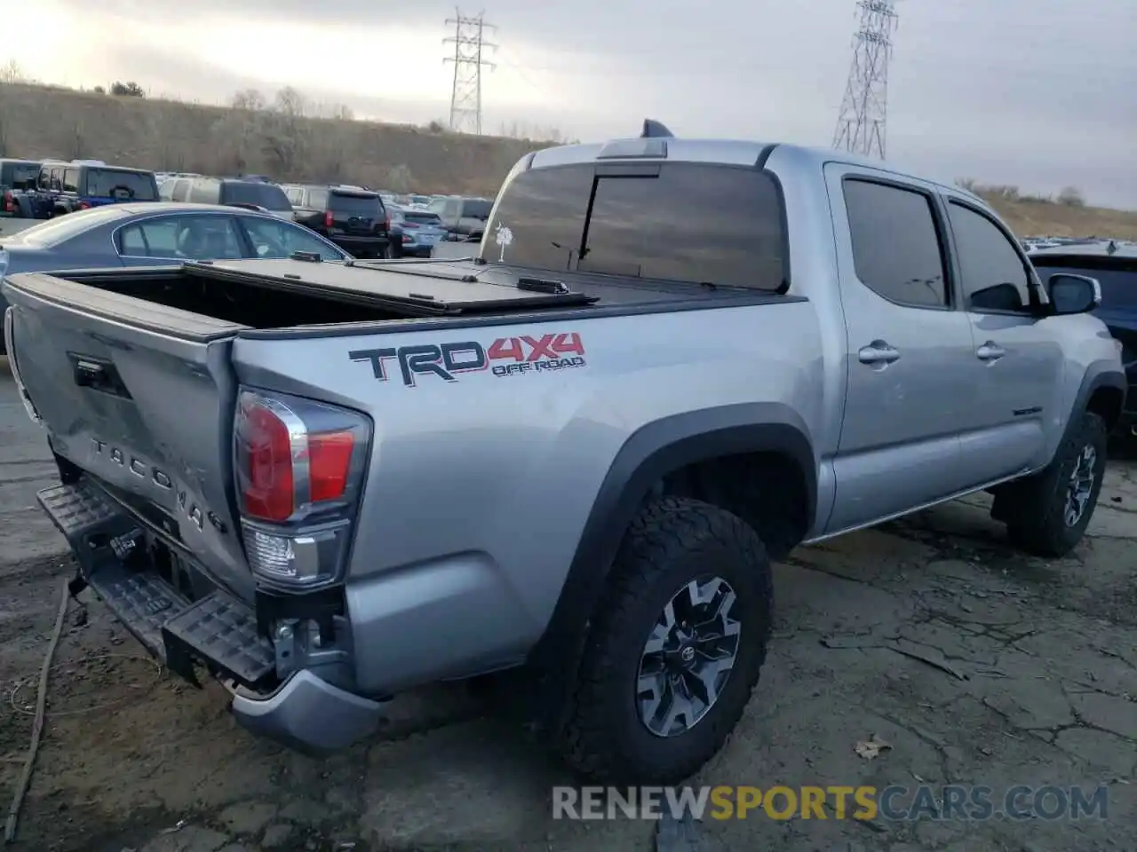 4 Фотография поврежденного автомобиля 5TFCZ5AN8LX235820 TOYOTA TACOMA 2020