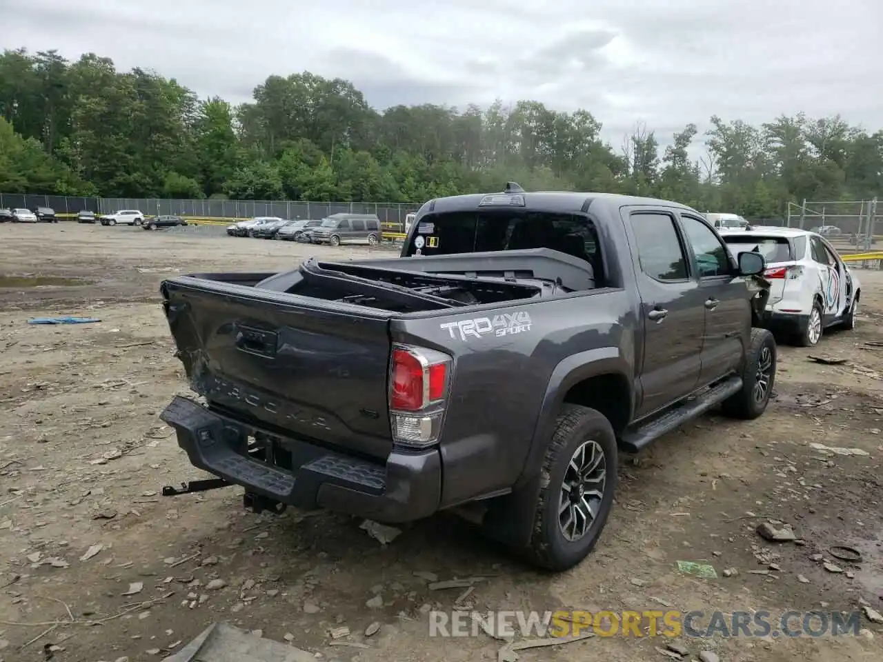 4 Photograph of a damaged car 5TFCZ5AN8LX238703 TOYOTA TACOMA 2020