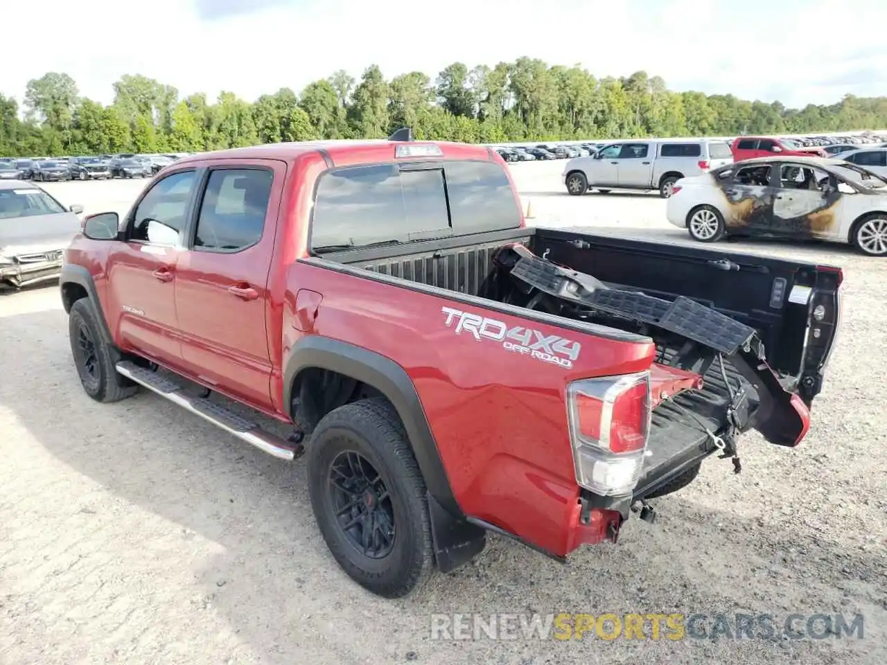 3 Photograph of a damaged car 5TFCZ5AN8LX239124 TOYOTA TACOMA 2020