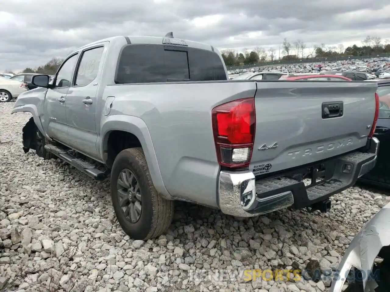 3 Photograph of a damaged car 5TFCZ5AN8LX243464 TOYOTA TACOMA 2020