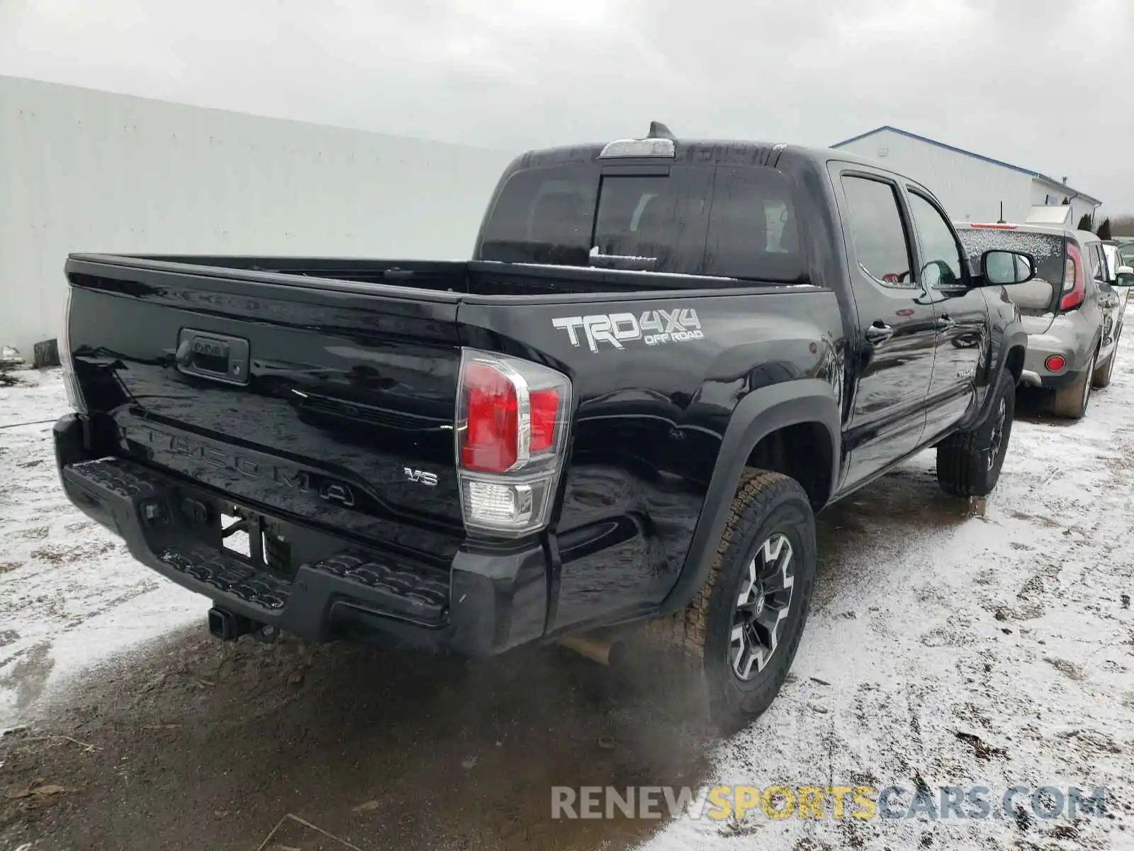 4 Фотография поврежденного автомобиля 5TFCZ5AN9LX213521 TOYOTA TACOMA 2020