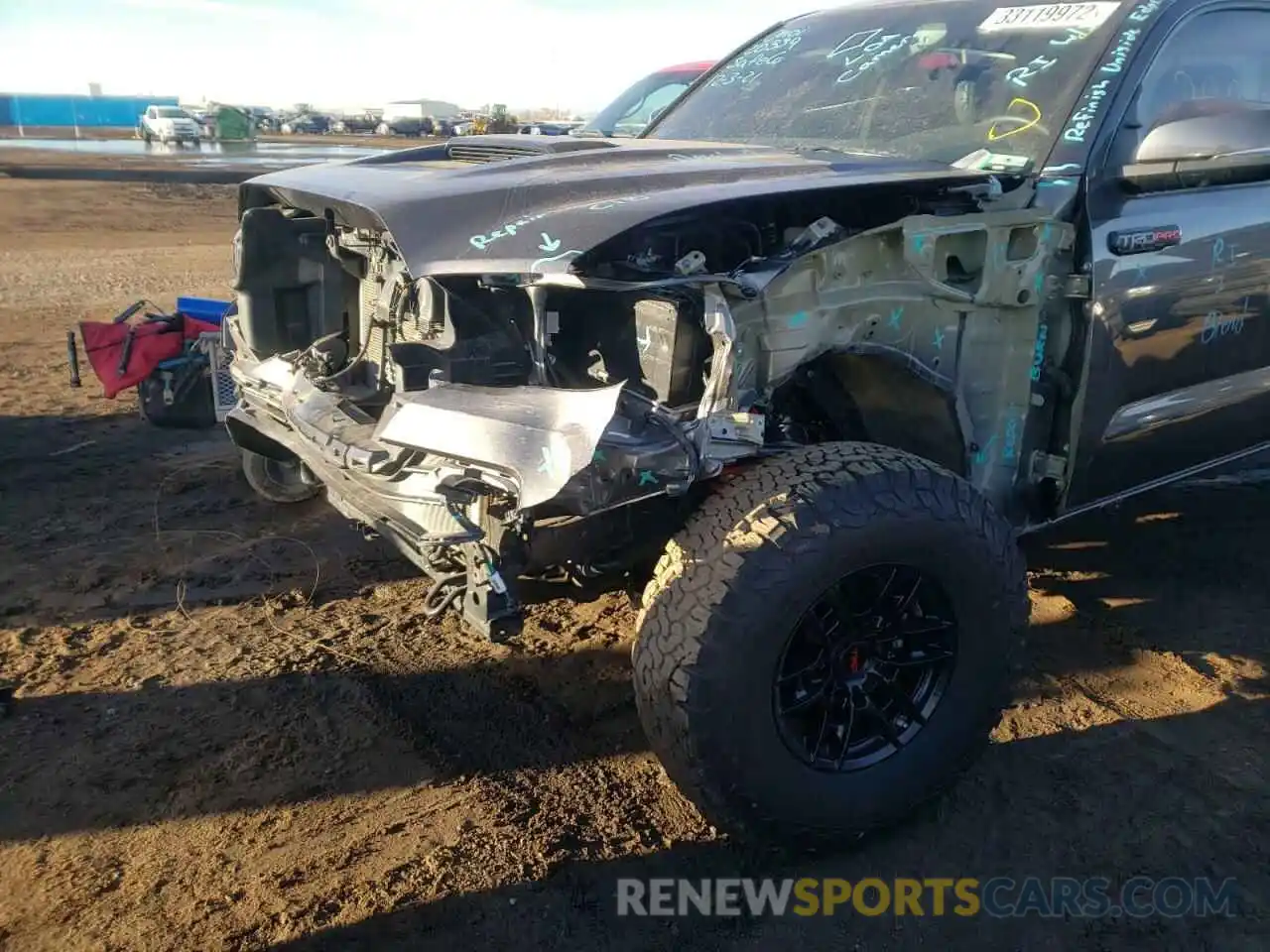 9 Photograph of a damaged car 5TFCZ5AN9LX215463 TOYOTA TACOMA 2020