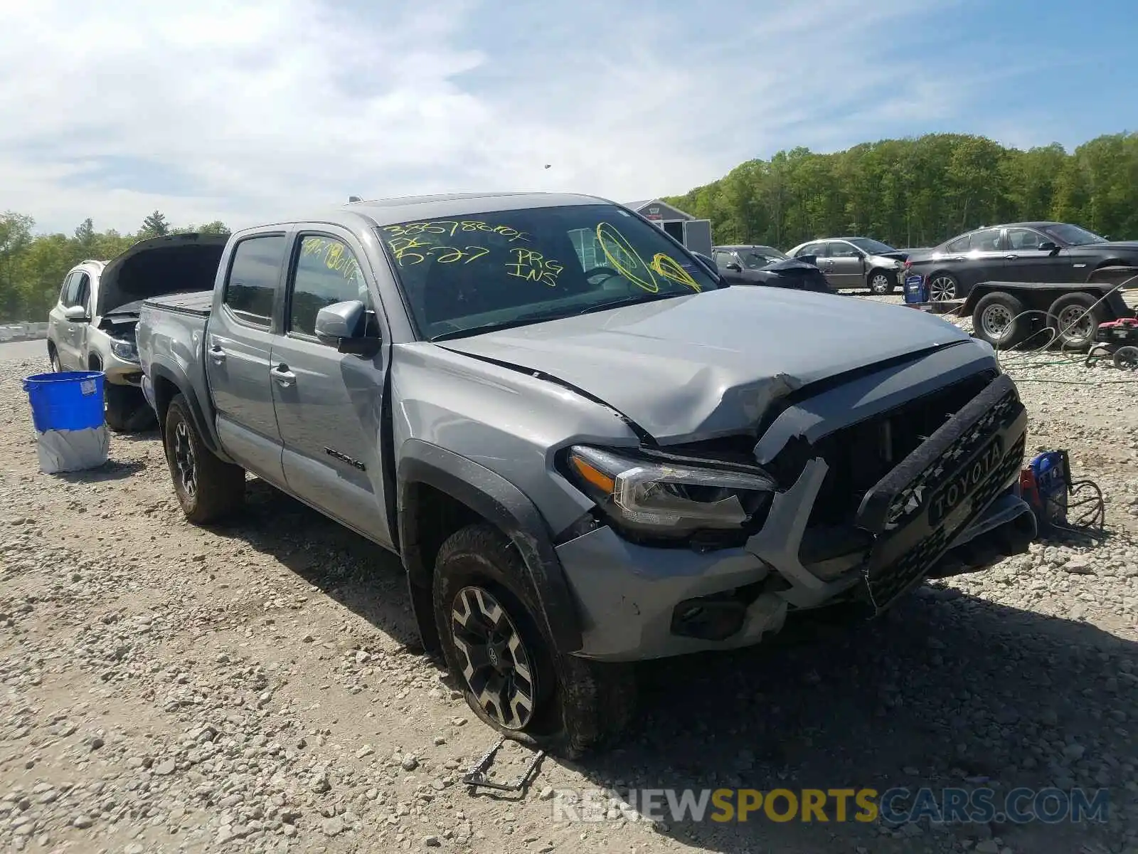 1 Photograph of a damaged car 5TFCZ5AN9LX220386 TOYOTA TACOMA 2020