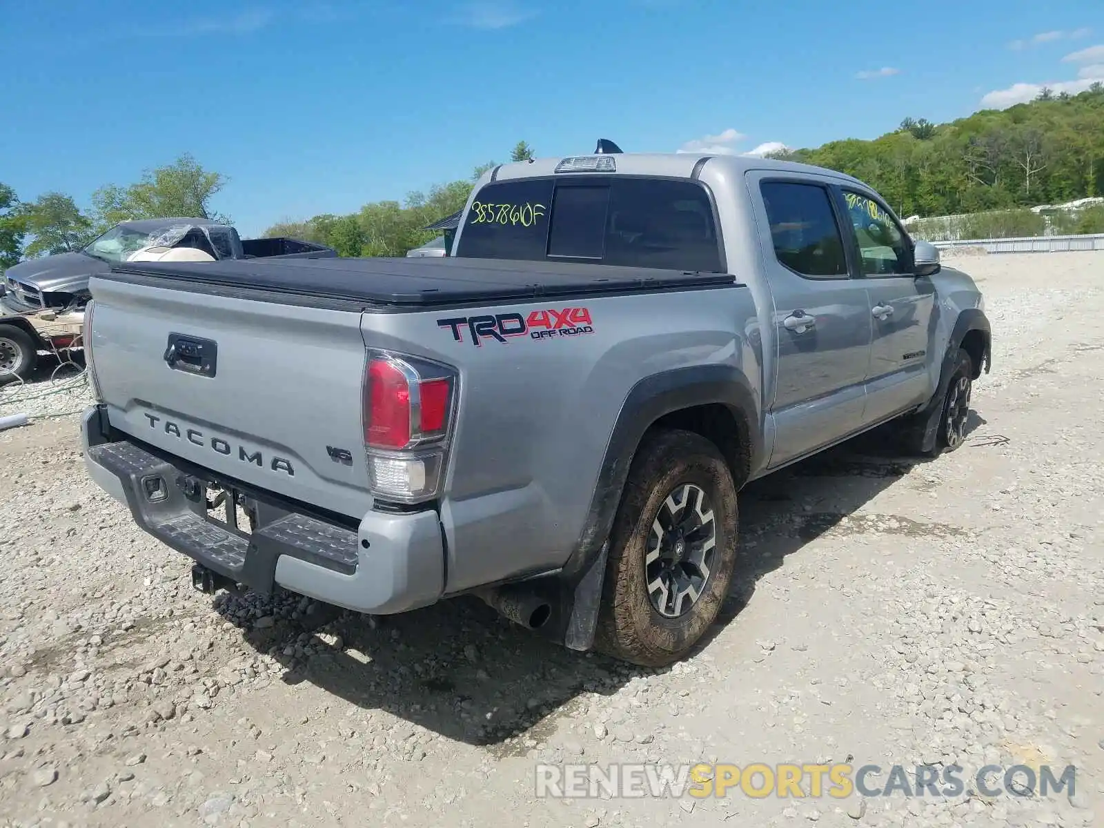 4 Photograph of a damaged car 5TFCZ5AN9LX220386 TOYOTA TACOMA 2020