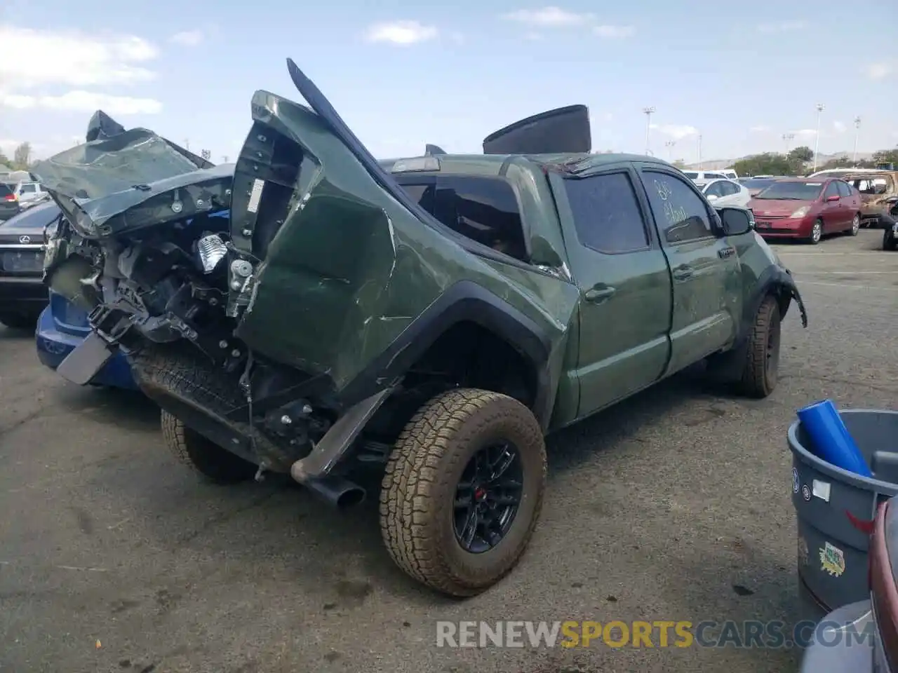 4 Photograph of a damaged car 5TFCZ5AN9LX227161 TOYOTA TACOMA 2020