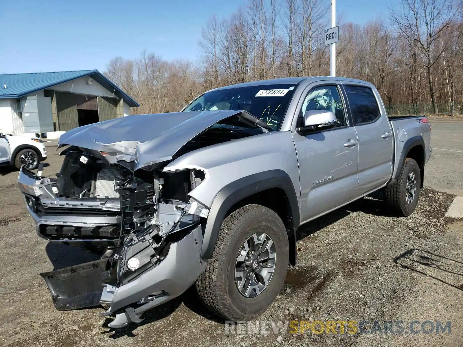 2 Photograph of a damaged car 5TFCZ5AN9LX234479 TOYOTA TACOMA 2020