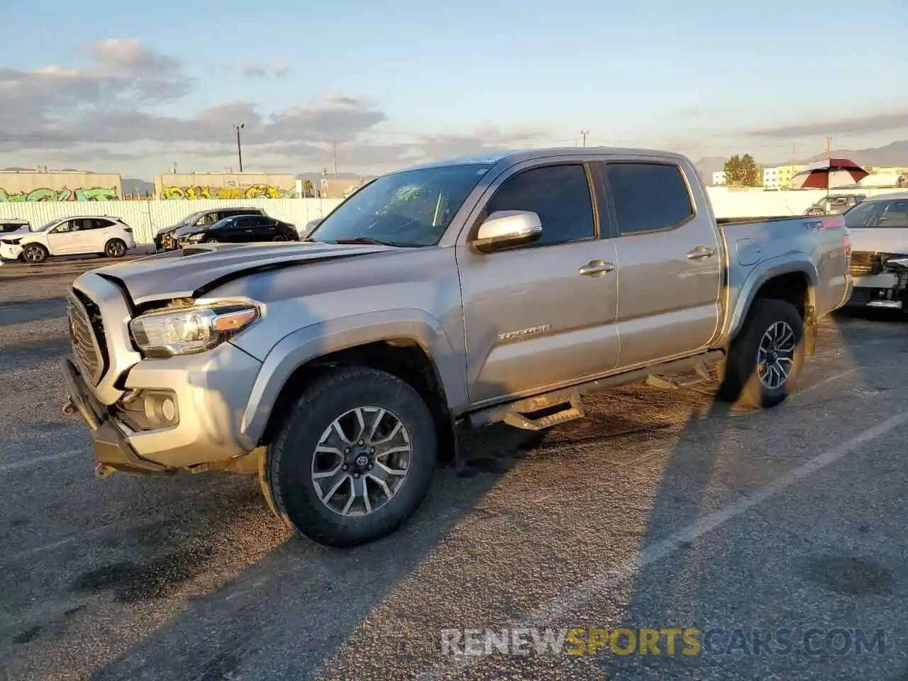 1 Photograph of a damaged car 5TFCZ5ANXLX215598 TOYOTA TACOMA 2020