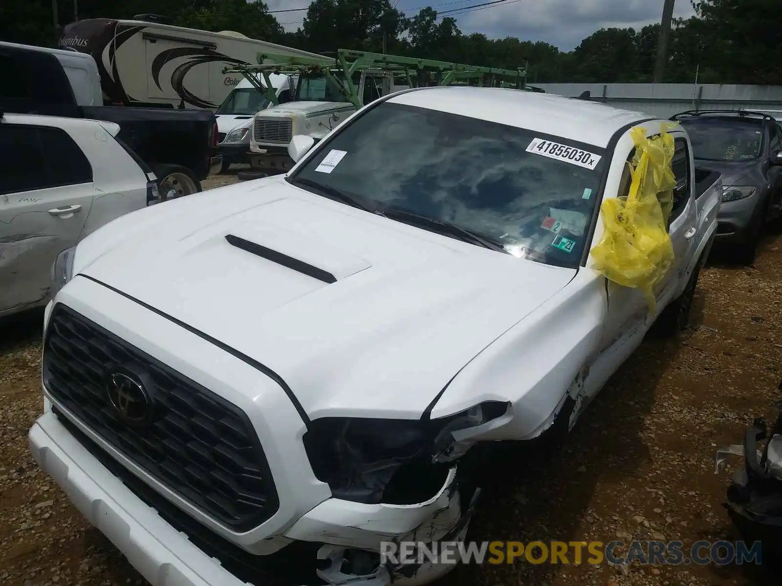 2 Photograph of a damaged car 5TFCZ5ANXLX224771 TOYOTA TACOMA 2020