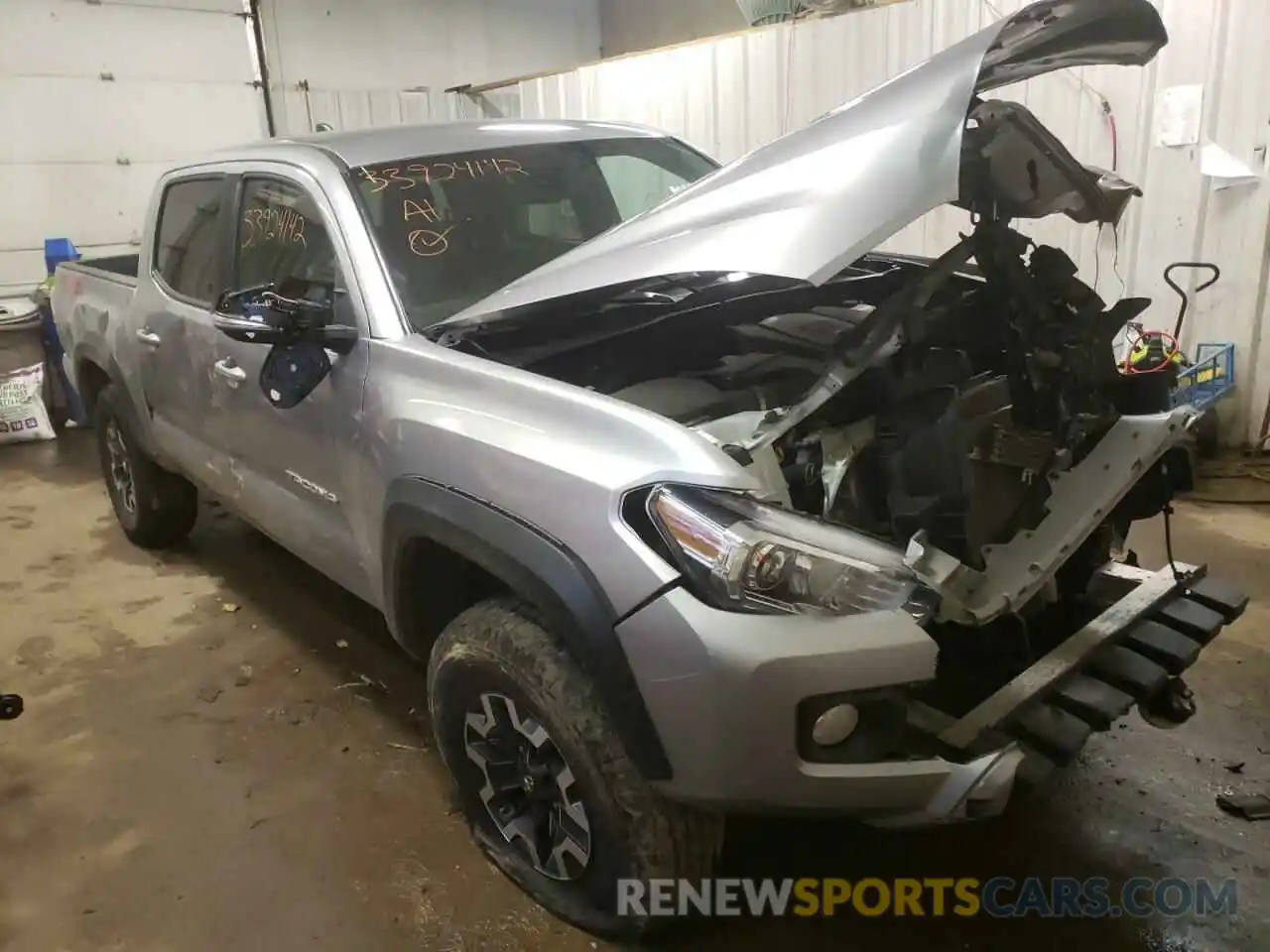 1 Photograph of a damaged car 5TFCZ5ANXLX225788 TOYOTA TACOMA 2020