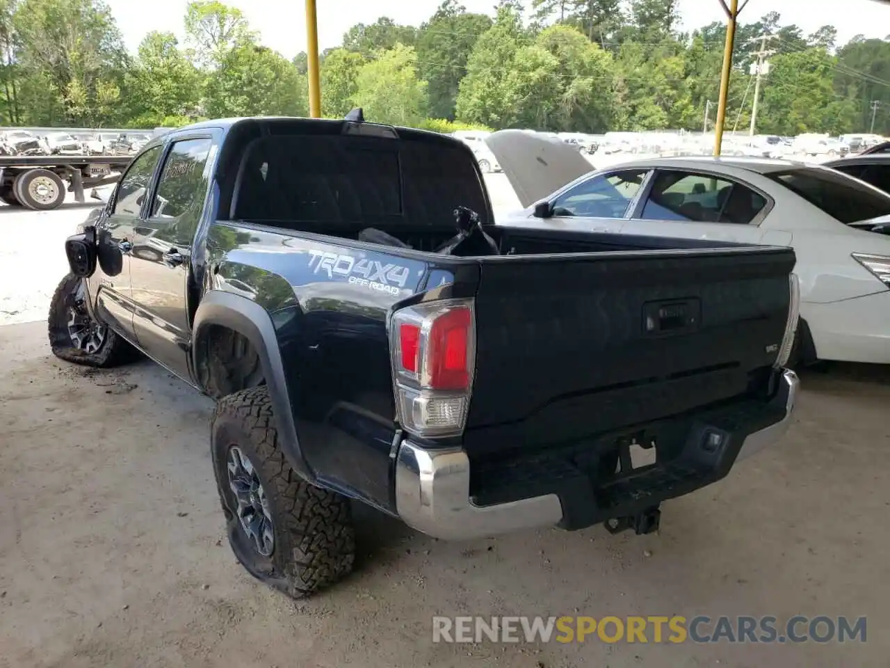 3 Photograph of a damaged car 5TFCZ5ANXLX227069 TOYOTA TACOMA 2020