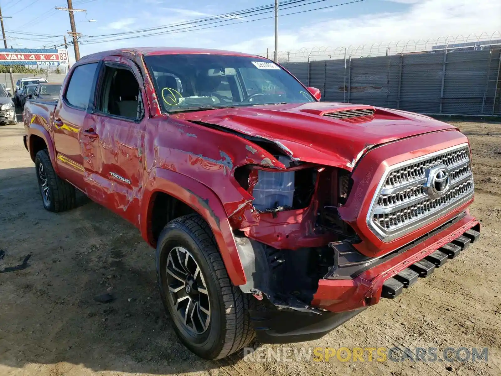 1 Photograph of a damaged car 5TFCZ5ANXLX227766 TOYOTA TACOMA 2020